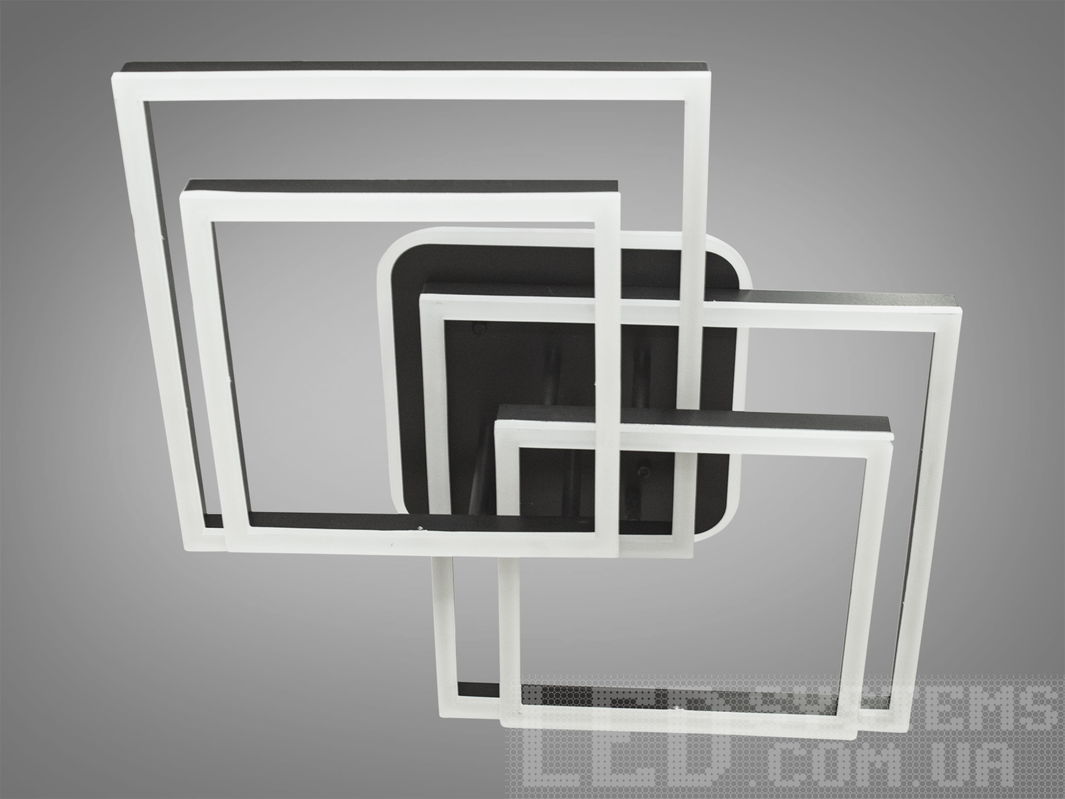 Стильна LED-люстра для залу з підсвічуванням, з пультом, диммером підходить на площу приміщення приблизно 19кв.м.
Світлодіодна люстра має кілька режимів: холодний 6400К, нейтральний 4500К, теплий 2700К, кольорове підсвічування, суміщений режим &ndash; будь-яке основне світло плюс будь-який колір світлодіодного підсвічування. Регулювання яскравості люстри від 5 до 100% відбувається за допомогою пульта дистанційного керування, що входить до комплекту.
Люстра світить яскраво, але не сліпить за рахунок матеріалу &ndash; акрилу, до того ж цей матеріал дуже міцний &ndash; його важко пошкодити. Застосовується для невеликого залу, вітальні, кухні, спальні, їдальні, дитячої, тому що відсутні елементи, що б'ються. Кріпиться до підвісних, натяжних, звичайних стель.