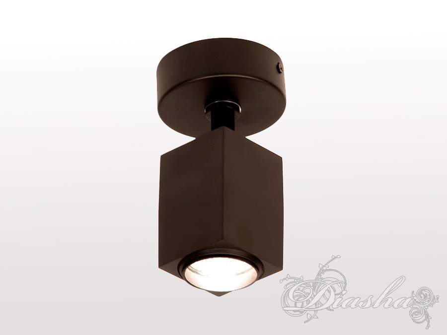 З глибин таємничого космосу, де світло народжується у величезних зоряних пекарнях і подорожує через час і простір, щоб дійти до нас, прибуває цей поворотний накладний точковий світлодіодний світильник для гіпсокартонної стелі від ТМ 