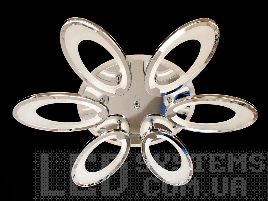 LED-люстра для спальні з пультом, з диммером та LED підсвічуванням підходить на площу приміщення приблизно 14кв.м. Застосовується для зали, вітальні, спальні, кухні, коридору, дитячої кімнати, оскільки відсутні скляні елементи.
Світлодіодна люстра має кілька режимів: холодний 6000К, нейтральний 4100К, теплий 3200К, включення-вимикання, кольорове підсвічування, суміщений режим - будь-яке основне світло плюс будь-який колір світлодіодного підсвічування. Люстра має електронний димер, що дозволяє регулювати яскравість люстри від 5% до 100% за допомогою пульта, що входить до комплекту. Люстра світить яскраво, але не сліпить за рахунок матеріалу акрилу, до того ж цей матеріал дуже міцний його важко пошкодити.
Кріпиться до стелі будь-якого типу універсальним кріпленням на монтажну планку.