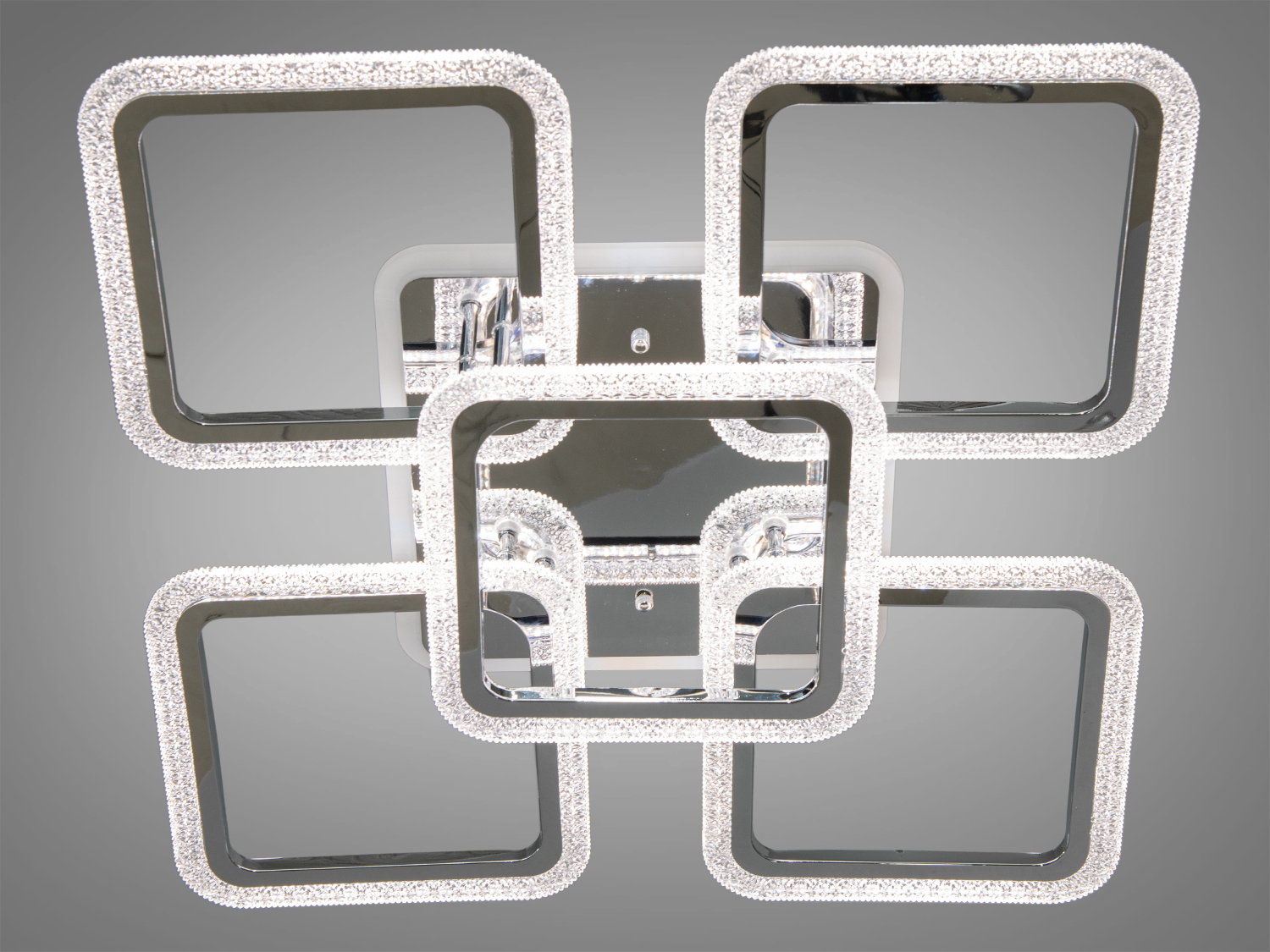 Стельова світлодіодна люстра з пультом, підсвіткою, димером, 110W. Купуючи таку люстру, ви інвестуєте не тільки в освітлення вашого дому, але й у його дизайн і атмосферу.