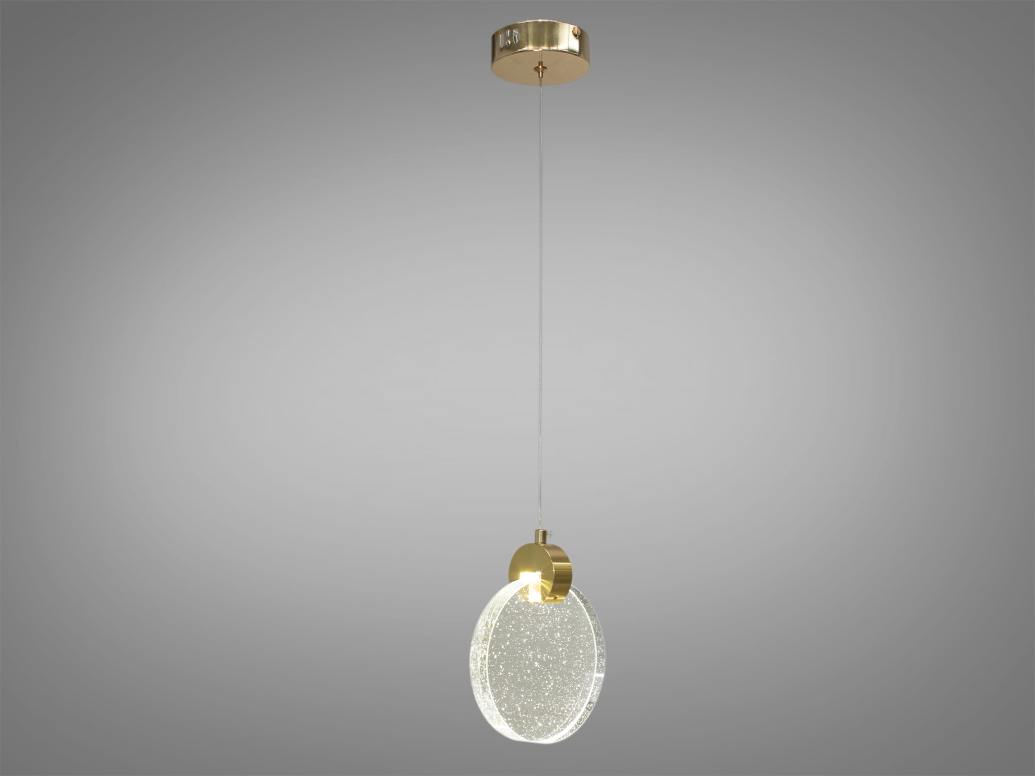 Стильний лаконічний підвіс для підсвічування столу в сучасному виконанні також добре виглядатиме в інтер'єрі вітальні або зали, ресторану або кухні з акцентом на барну стійку або обідній стіл.
Яскраве світло повинне бути тільки там де воно дійсно потрібне, а решта має висвітлюватися легким світлом, що заповнює, яке створює затишок і відчуття усамітнення. Саме для створення якісного локального освітлення ми пропонуємо використовувати ці світильники. Ви завжди будете в захваті від світла даних LED-підвісів.
Кріпиться до стелі будь-якого типу універсальним кріпленням на монтажну планку.