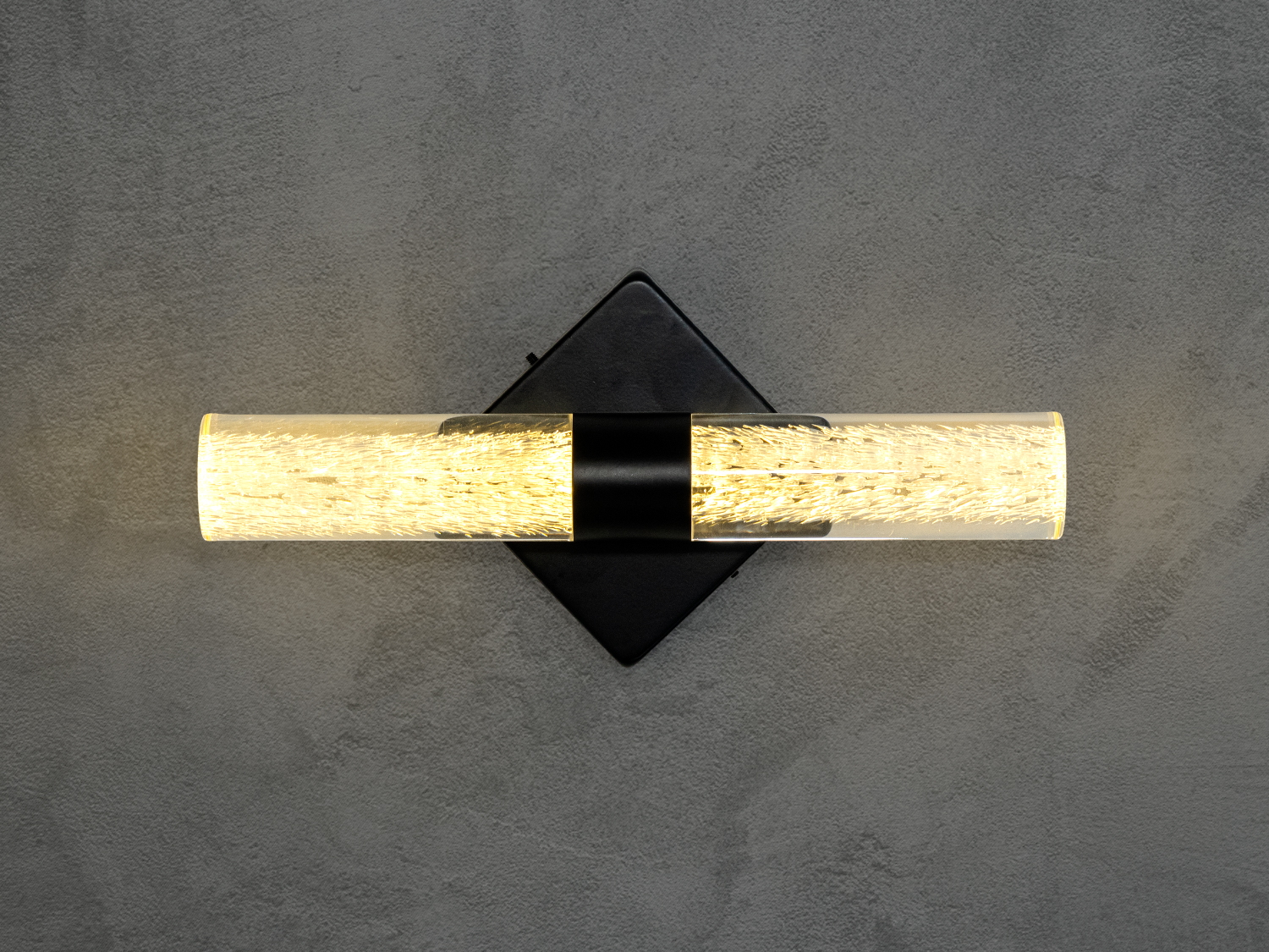 Настінне бра 3152BBK-LS у чорному кольорі з текстурованим плафоном, 6W. Ідеальне для сучасного інтер′єру.