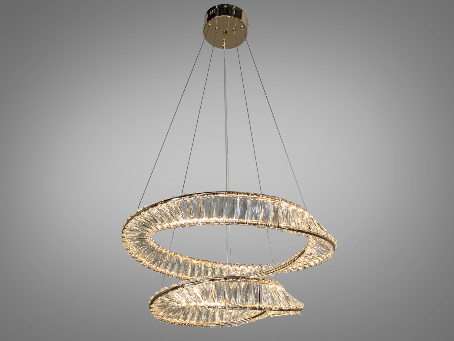 Світлодіодна люстра Diasha в золотому кольорі з дистанційним керуванням - стильний вибір для вашого інтер′єру.