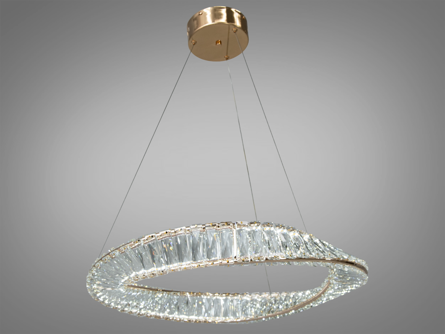 Вишукана люстра із кришталю світлодіодна, 72 Вт. LED люстра з вражаючим ефектом безперервності та плинності, який гіпнотизує і зачаровує.