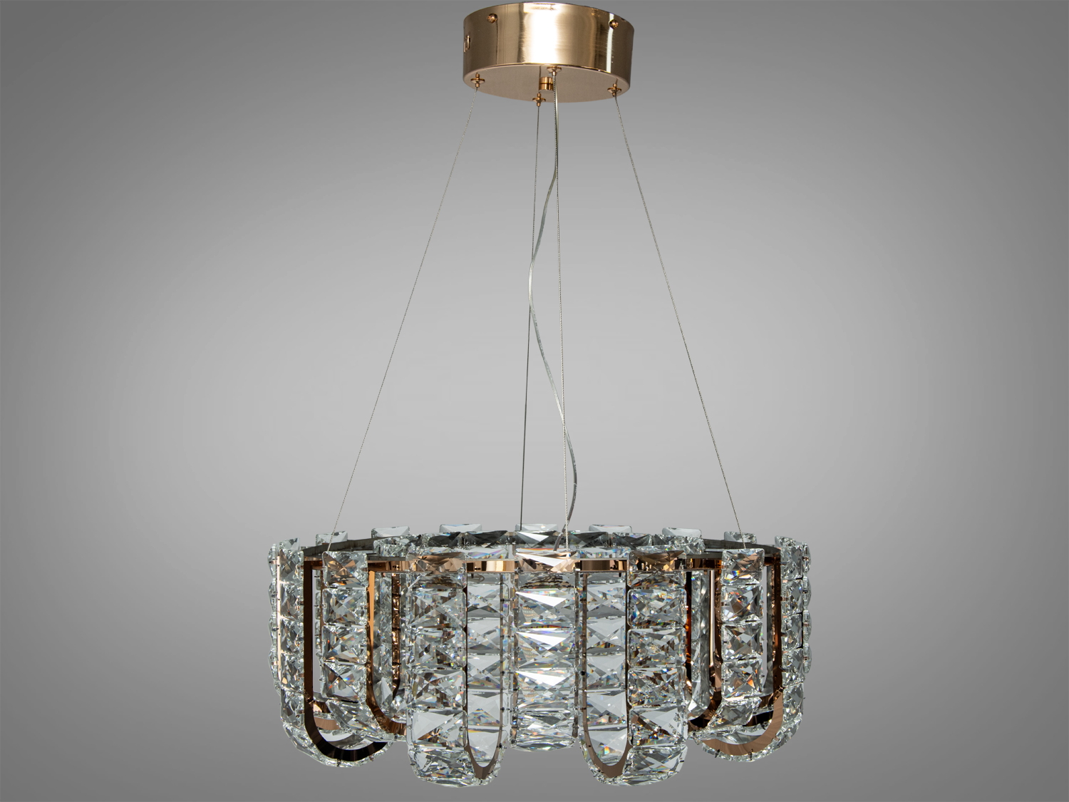 Світлодіодна люстра Diasha 559-500G-LS золотого кольору з кришталевими елементами та пультом дистанційного керування. Ідеальна для вітальні та їдальні.