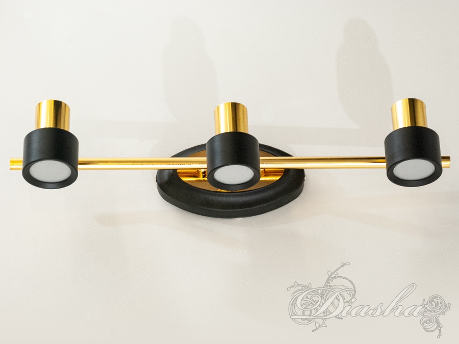 Настінна LED-підсвітка TM Діаша 9W у чорному та золотому з трьома поворотними модулями і перемиканням теплого, нейтрального та холодного світла. Рішення для дзеркал і картин.