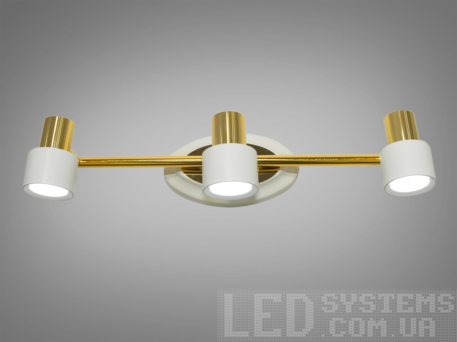 Світлодіодна підсвітка 9W з трьома регульованими модулями та CCT 3200–6000K у кольорі білий+золото. Підходить для дзеркал, картин і акцентного освітлення.