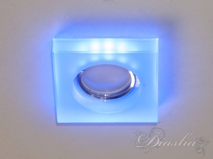 Точковий світильник SBT з біло-блакитним LED підсвічуванням — ідеальне рішення для сучасних інтер′єрів. Змінюйте атмосферу за допомогою вимикача.