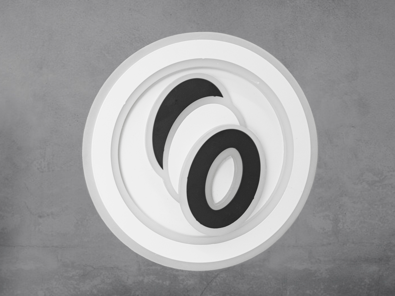 Круглий LED світильник в коридор добре виглядатиме в кухні, коридорі, передпокої, в залі, вітальні, спальні, їдальні.
Світильник дозволяє користувачам вибирати між теплими та холодними відтінками світла, що робить його функціональним рішенням для будь-якої доби та будь-якої активності.
Цей стильний та сучасний круглий світлодіодний світильник стане чудовим вибором для інтер'єрів, що потребують елегантного та мінімалістичного освітлення. Потужність 46 Вт забезпечує яскраве і рівномірне світло, яке ідеально підійде для будь-яких житлових або комерційних приміщень. Комбінація чорного та білого кольорів надає світильнику витонченого та сучасного вигляду, що підходить для різних стилів інтер'єрів. Унікальний дизайн із закругленими формами додає естетичної привабливості, роблячи цей світильник ідеальним акцентом у будь-якій кімнаті.
Кріпиться до стелі будь-якого типу універсальним кріпленням на монтажну планку.