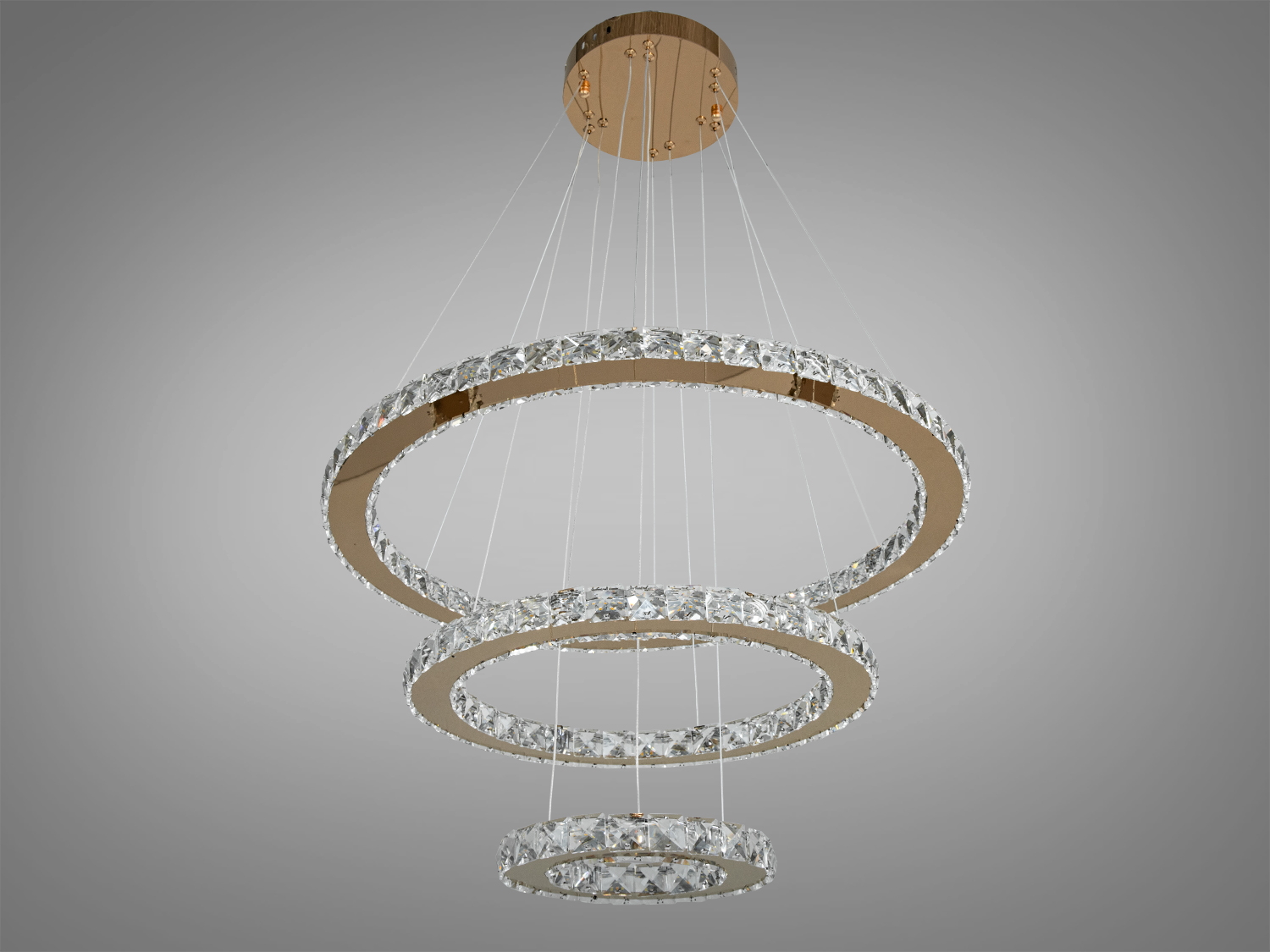 Чарівна підвісна кришталева світлодіодна люстра кільця, 80W. Купити люстри гуртом від українського виробника, дозволяє отримати якісні вироби за вигідною ціною. 