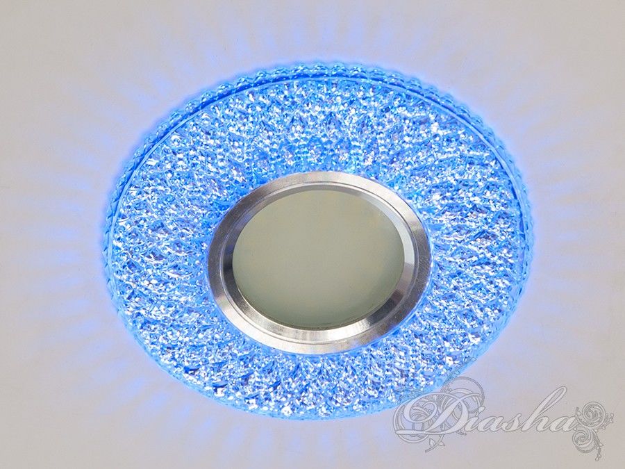 Зазвичай точкові світильники призначаються для підвісних стель і для підсвічування різних ніш або робочої поверхні. Конструктивно точковий світильник складається з двох частин: видимої - декоративної і вбудованої - функціональною. Функціональна частина світильників складається з каркаса, куди вставляється джерело світла і кріпиться декоративна частина, а також затискачів, які призначені для кріплення світильника до стелі. Різноманітність декоративної частини точкових світильників дозволяє зробити Ваш інтер'єр неповторним. Головні якості сучасних точкових світильників - це рівномірне освітлення всього приміщення з можливістю акцентування необхідних деталей інтер'єру.
Точкові світильники вироблені з оптичної смоли краще рішення для натяжних стель. Легкий корпус з акрилової смоли з оптичними характеристиками близькими до кришталю. Стійкий до механічних пошкоджень. Великий вибір моделей і кольорів світильників.
Довгоочікуване оновлення світлодіодного підсвічування. Тепер вам більше не доведеться вибирати між світильниками з білим підсвічуванням і кольоровий.Перемикання кольорів підсвічування здійснюється простим вимиканням-включенням: холодний білий, синій, синій + холодний білий.
Потужність підсвічування 3Вт.
Для оптових покупців відпускається тільки ящиками по 50шт.
Лампа MR-16 в комплект не входить.