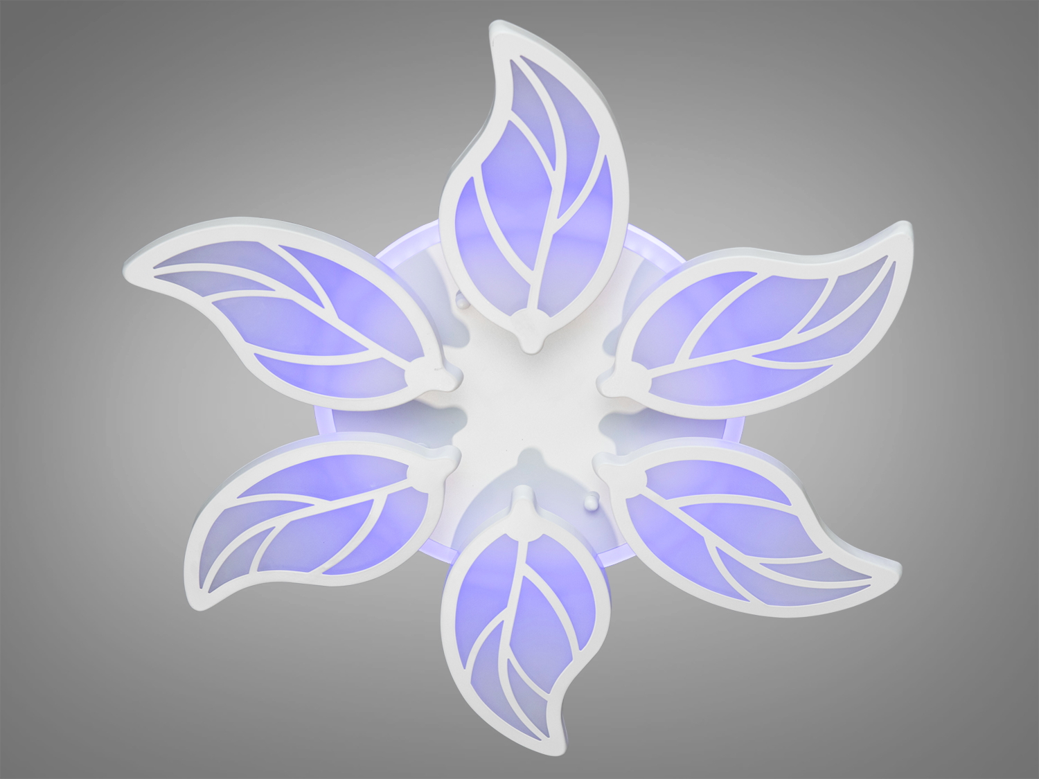 LED-люстра в спальню з пультом, з LED підсвічуванням, з димером підходить на площу приміщення приблизно 15 кв.м. Застосовується для зали, вітальні, спальні, кухні, коридору, дитячої, тому що відсутні скляні елементи.
Світлодіодна люстра має кілька режимів: холодний 6000К, нейтральний 4100К, теплий 3200К, включення-вимикання, кольорове підсвічування, змішаний режим. Люстра має електронний димер, що дозволяє регулювати яскравість люстри від 5% до 100% за допомогою пульта, що входить до комплекту. Люстра світить яскраво, але не сліпить за рахунок матеріалу акрилу, до того ж цей матеріал дуже міцний його важко пошкодити.
Кріпиться до стелі будь-якого типу універсальним кріпленням на монтажну планку.