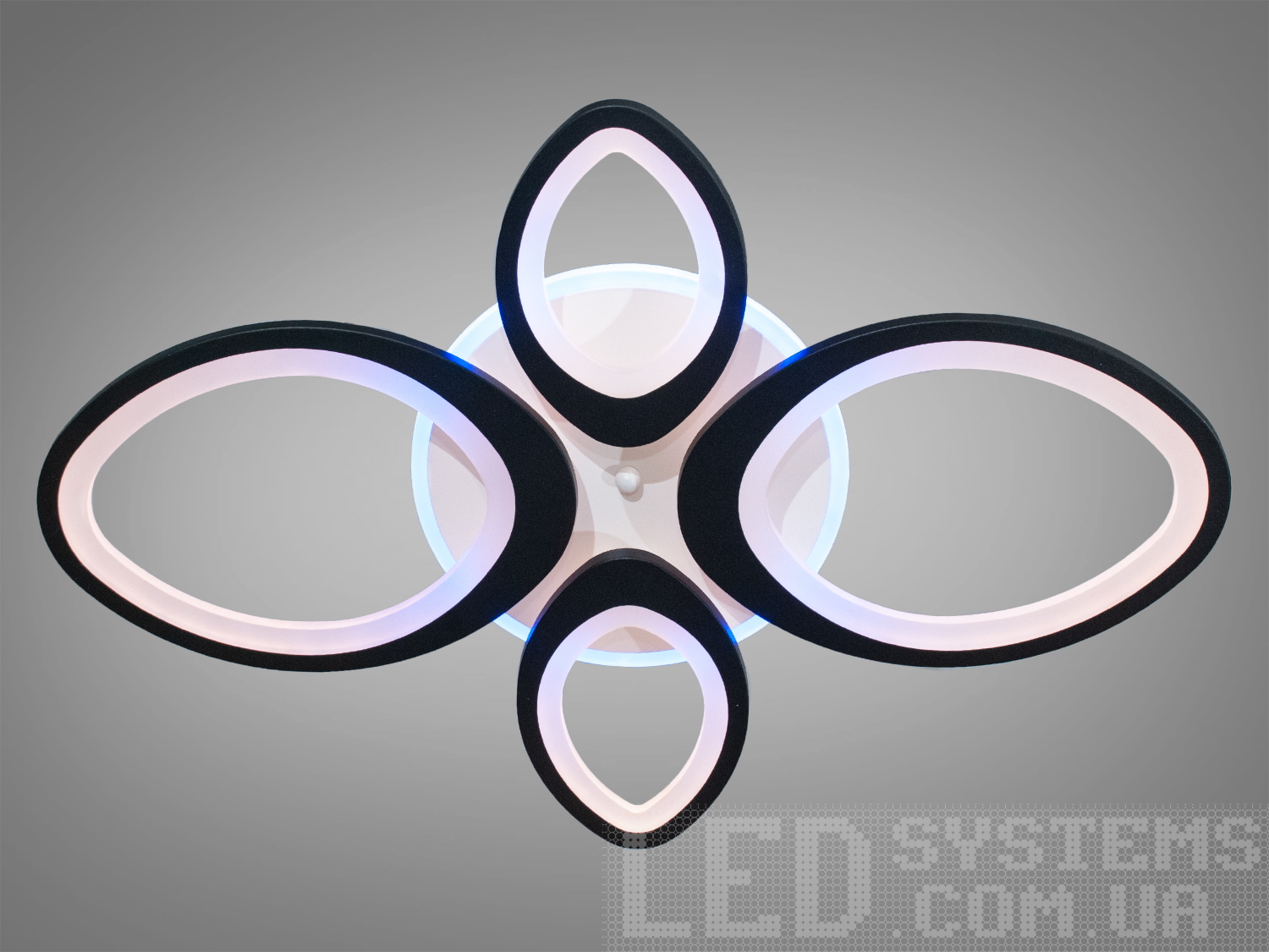 Сучасна Led люстра для коридору з пультом, з диммером та підсвічуванням підходить на площу приміщення приблизно 12 кв.м.
Світлодіодна люстра має кілька режимів: холодний 6400К, нейтральний 4500К, теплий 2700К, кольорове підсвічування, суміщений режим &ndash; будь-яке основне світло плюс будь-який колір світлодіодного підсвічування. Регулювання яскравості люстри від 5 до 100% відбувається за допомогою пульта дистанційного керування, що входить до комплекту.
Люстра світить яскраво, але не сліпить за рахунок матеріалу &ndash; акрилу, до того ж цей матеріал дуже міцний &ndash; його важко зашкодити. Застосовується для невеликого залу, вітальні, кухні, спальні, їдальні, дитячої, тому що відсутні елементи, що б'ються. Кріпиться до підвісних, натяжних, звичайних стель.