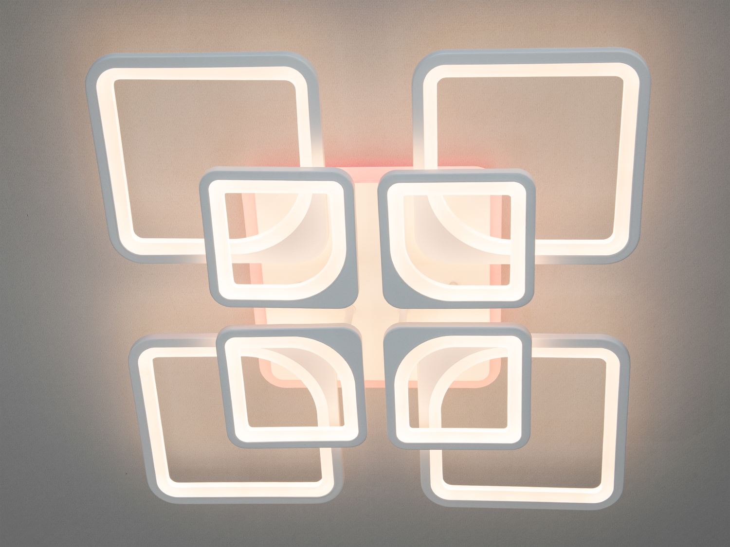 LED-люстра для зали з LED підсвічуванням, з пультом, з димером з вишуканим геометричним дизайном – це втілення елегантності та сучасних технологій