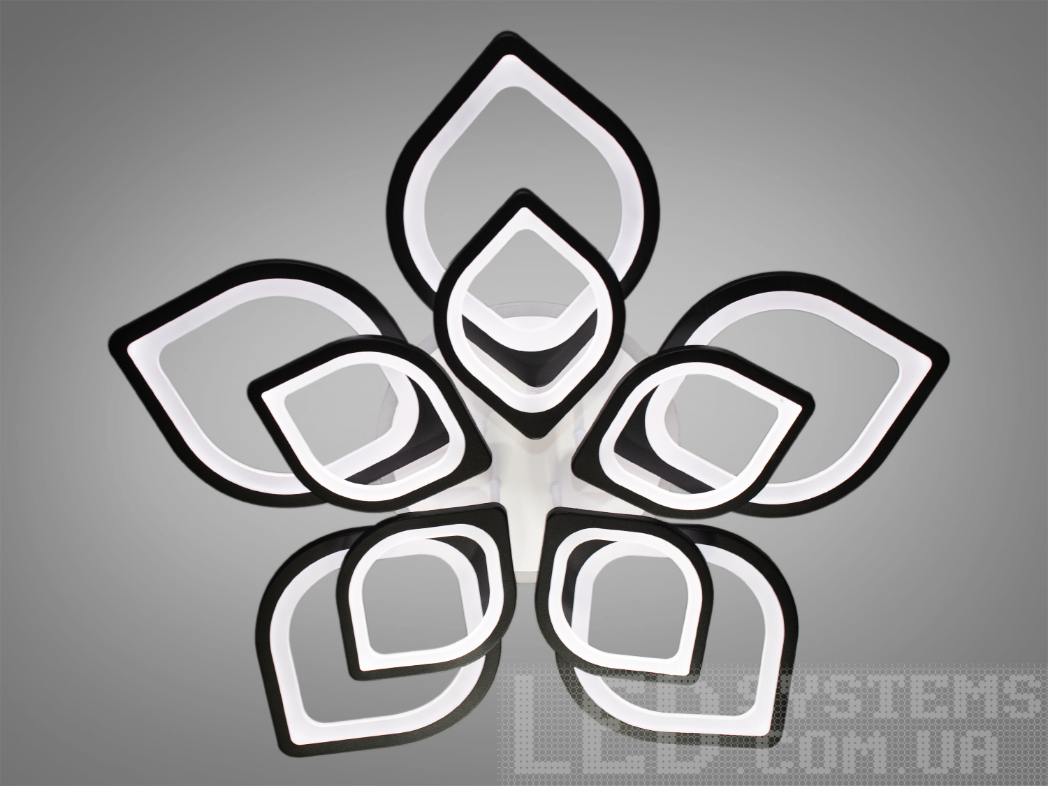 Стельова LED-люстра для залу з підсвічуванням, з пультом, з димером підходить на площу приміщення приблизно 30 кв.м.
Світлодіодна люстра має кілька режимів: холодний 6400К, нейтральний 4500К, теплий 2700К, кольорове підсвічування, суміщений режим &ndash; будь-яке основне світло плюс будь-який колір світлодіодного підсвічування. Регулювання яскравості люстри від 5 до 100% відбувається за допомогою пульта дистанційного керування, що входить до комплекту.
Люстра світить яскраво, але не сліпить за рахунок матеріалу &ndash; акрилу, до того ж цей матеріал дуже міцний &ndash; його важко зашкодити. Застосовується для невеликого залу, вітальні, кухні, спальні, їдальні, дитячої, тому що відсутні елементи, що б'ються. Кріпиться до підвісних, натяжних, звичайних стель.