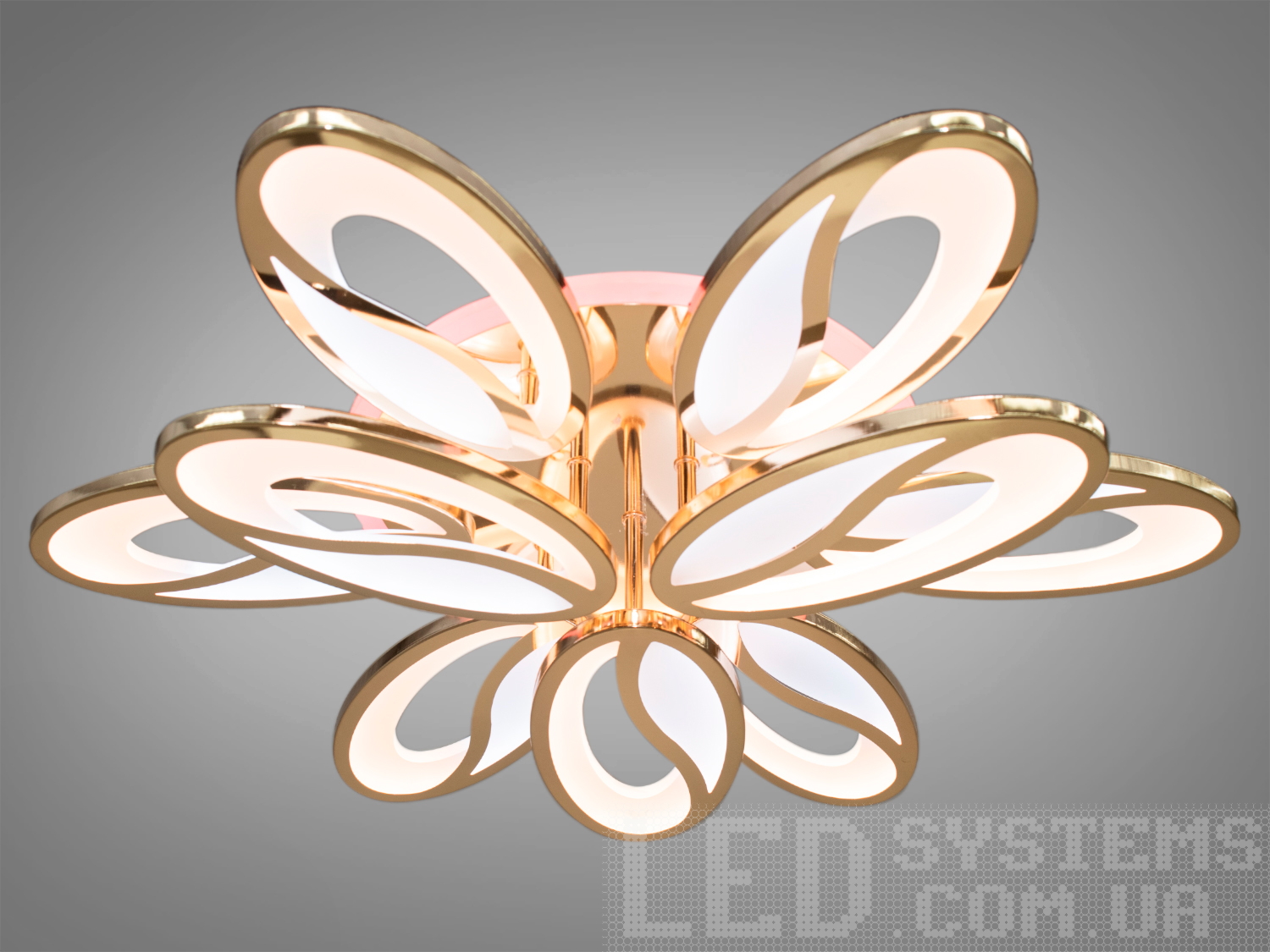 Сучасна LED люстра в спальню з диммером, з пультом, з LED підсвічуванням, підходить на площу приміщення приблизно 21кв.м.
Світлодіодна люстра має кілька режимів: холодний 6400К, нейтральний 4500К, теплий 2700К, кольорове підсвічування, суміщений режим &ndash; будь-яке основне світло плюс будь-який колір світлодіодного підсвічування. Регулювання яскравості люстри від 5 до 100% відбувається за допомогою пульта дистанційного керування, що входить до комплекту.
Люстра світить яскраво, але не сліпить за рахунок матеріалу &ndash; акрилу, до того ж цей матеріал дуже міцний &ndash; його важко зашкодити. Застосовується для невеликого залу, вітальні, кухні, спальні, їдальні, дитячої, тому що відсутні елементи, що б'ються. Кріпиться до підвісних, натяжних, звичайних стель.