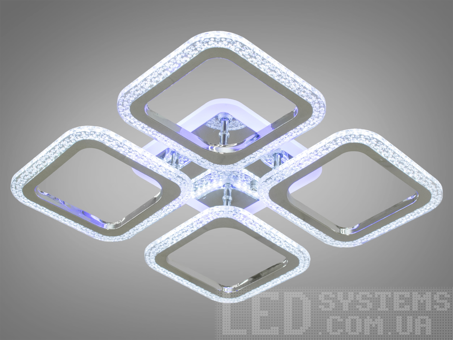 Світлодіодна квадратна люстра з диммером, з пультом, з LED підсвічуванням підходить на площу приміщення приблизно 8кв.м. Застосовується для зали, вітальні, спальні, кухні, коридору, дитячої, оскільки відсутні скляні елементи.
Світлодіодна люстра має кілька режимів: холодний 6000К, нейтральний 4100К, теплий 3200К, включення-вимикання, кольорове підсвічування. Люстра має електронний димер, що дозволяє регулювати яскравість люстри від 5% до 100% за допомогою пульта, що входить до комплекту.
Кріпиться до стелі будь-якого типу універсальним кріпленням на монтажну планку.