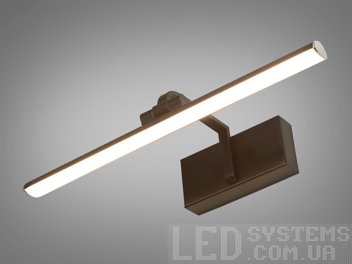 Світлодіодне акцентне підсвічування для дзеркал і картин призначене для акцентного (елементного) підсвічування в інтер'єрі - підсвічування дзеркал як у приміщенні, так і у ванній кімнаті, для картин, творів мистецтва, стінних ніш.У цій серії всі світильники оснащені світлодіодними енергозберігаючими лампами. Які за дуже низької споживаної потужності створюють потужний світловий потік.
Кріпиться до будь-яких поверхонь стін універсальним кріпленням на монтажну планку.