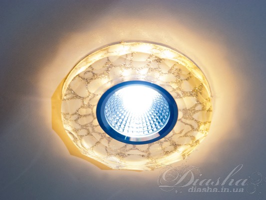 Вбудовувані світлодіодні світильники володіють певними характеристиками та перевагами перед іншими. Перш за все, у них є здатність візуально змінювати простір, роблячи його при цьому вище і ширше. Тому, в невеликих і невисоких приміщеннях це буде дійсно ідеальний варіант. З їх допомогою можна не тільки рівномірно освітити будь-яке приміщення, але і провести світловий акцент на певні деталі Вашого інтер'єру. Крім цього, не варто забувати і про такі допоміжні приміщення, як передпокій, ванна кімната, кухня, лоджія. До того ж, вони здатні приносити реальну економію, так як точкові світильники споживають дуже мало електричної енергії, хоча і світять при цьому досить яскраво і насичено. Точкові світильники здатні забезпечити Вам комфорт на рівні, який перевищує всі Ваші очікування.