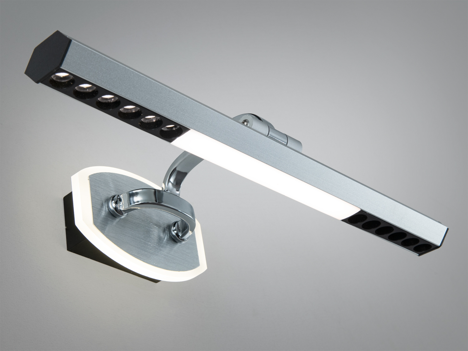 Настінний LED світильник 16 W сірого кольору з поворотним механізмом для підсвітки дзеркал та картин у сучасних інтер’єрах.