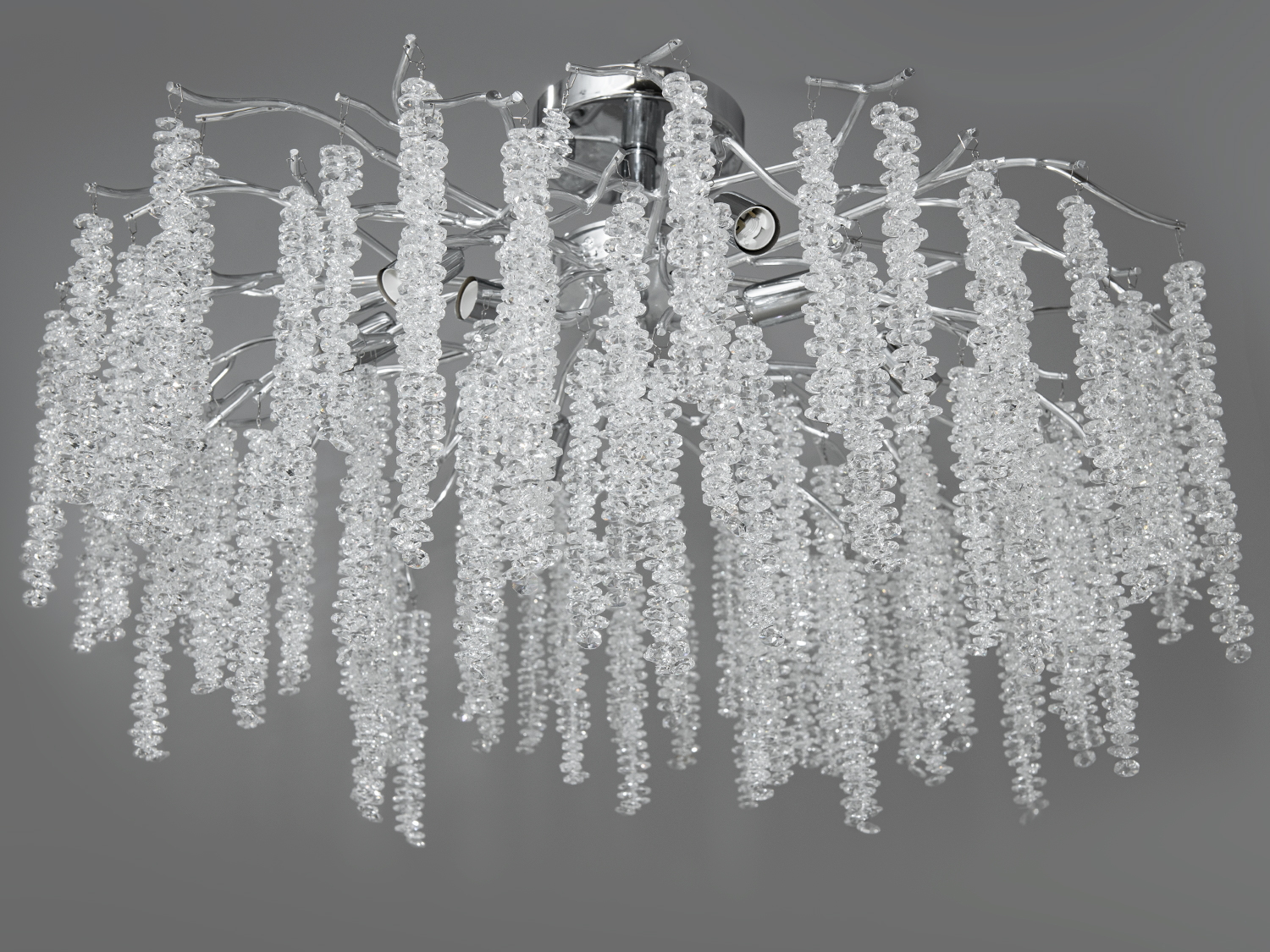 Стильна кришталева люстра 