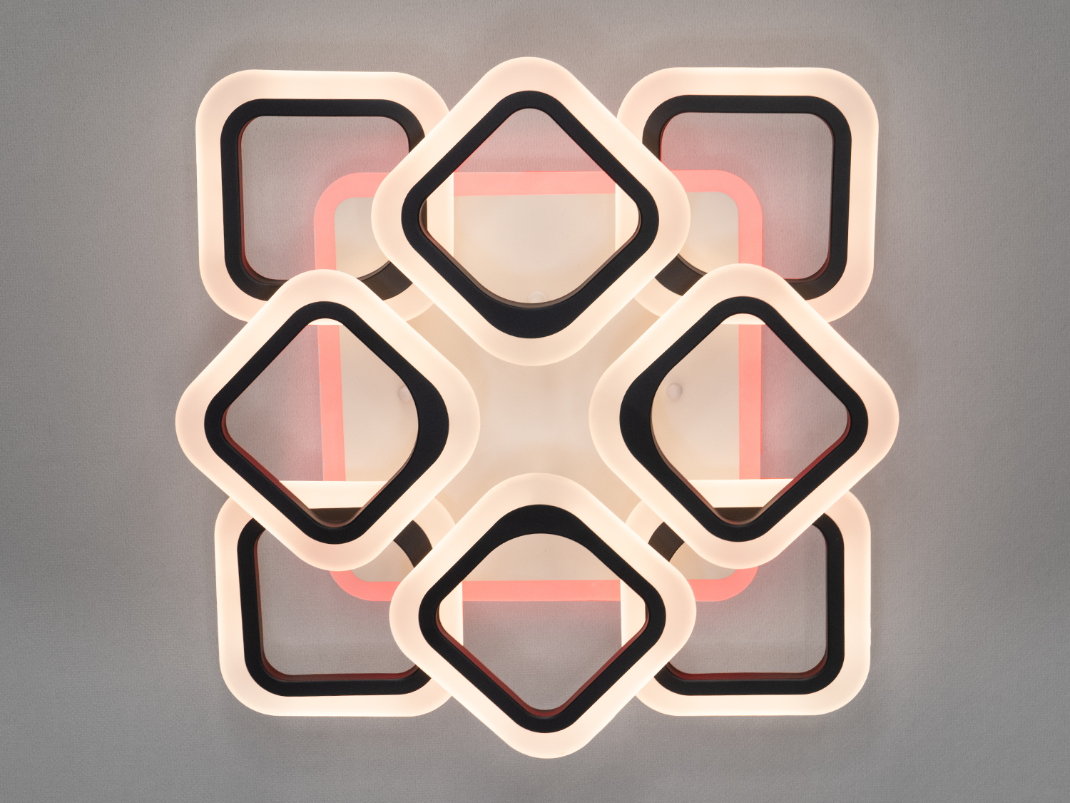 Сучасний стельовий світильник Diasha серії 8060 з геометричним дизайном та пультом управління. Ідеальний вибір для вітальні або офісу.