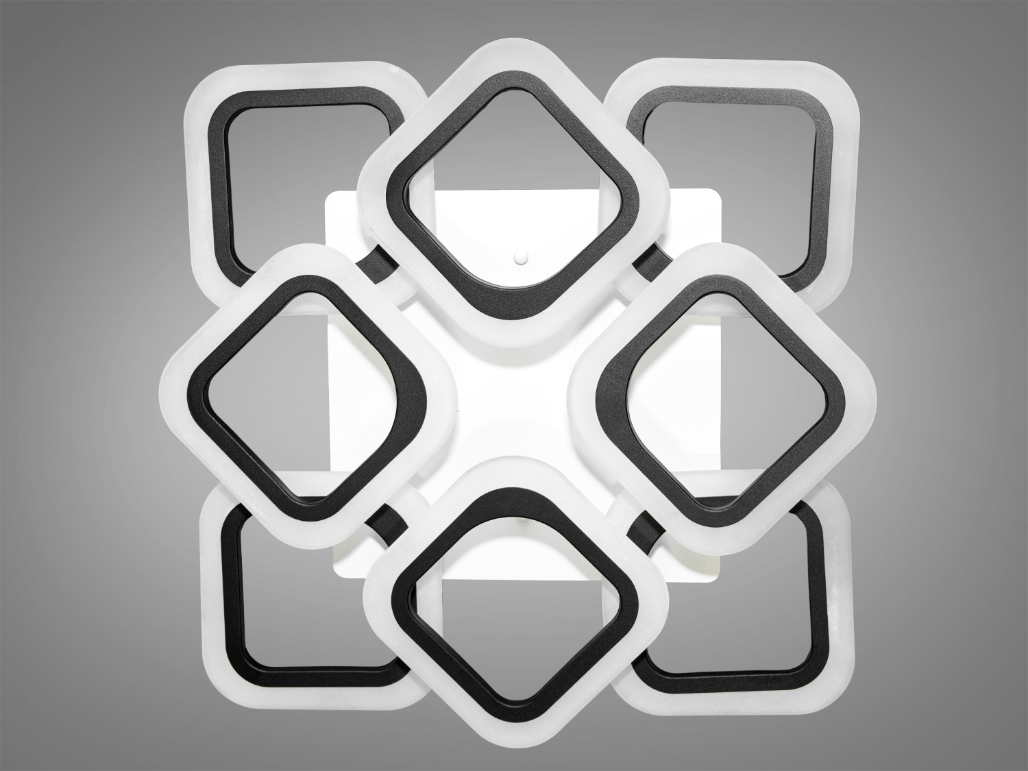 Стильна ЛЕД люстра в дитячу з диммером, з пультом підходить на площу приміщення приблизно 12кв.м.
Світлодіодна люстра має кілька режимів: холодний 6000К, нейтральний 4100К, теплий 3200К. Регулювання яскравості люстри від 5 до 100% відбувається за допомогою пульта дистанційного керування, що входить до комплекту. Кожне включення вимикання по черзі переводить люстру за такими режимами: холодне світло, тепле світло, нейтральне світло.
Люстра світить яскраво, але не сліпить за рахунок матеріалу &ndash; акрилу, до того ж цей матеріал дуже міцний &ndash; його важко зашкодити. Застосовується для зали, вітальні, кухні, спальні, їдальні, дитячої, тому що відсутні елементи, що б'ються. Кріпиться до підвісних, натяжних, звичайних стель.