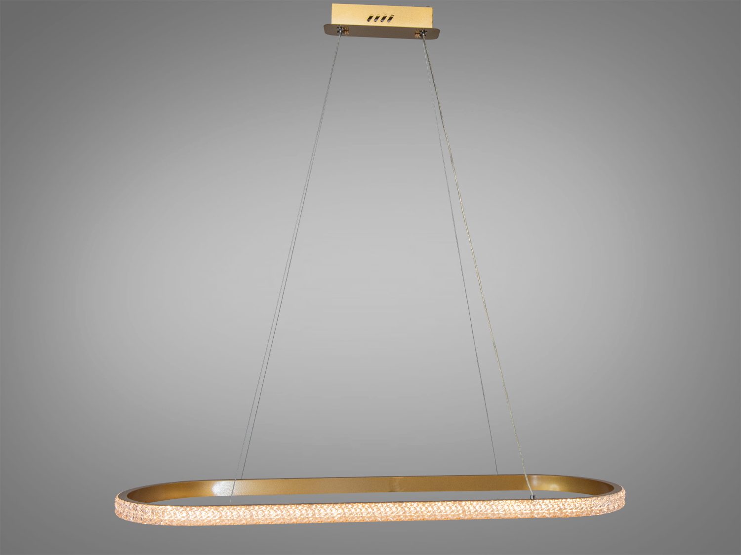 Розкішна овальна LED люстра на кухню-студію – це втілення елегантної простоти та сучасних технологій. Її витягнута овальна форма створює відчуття легкості, а довга конструкція ідеально підходить для освітлення великих столів, кухонних островів та просторих віталень. 