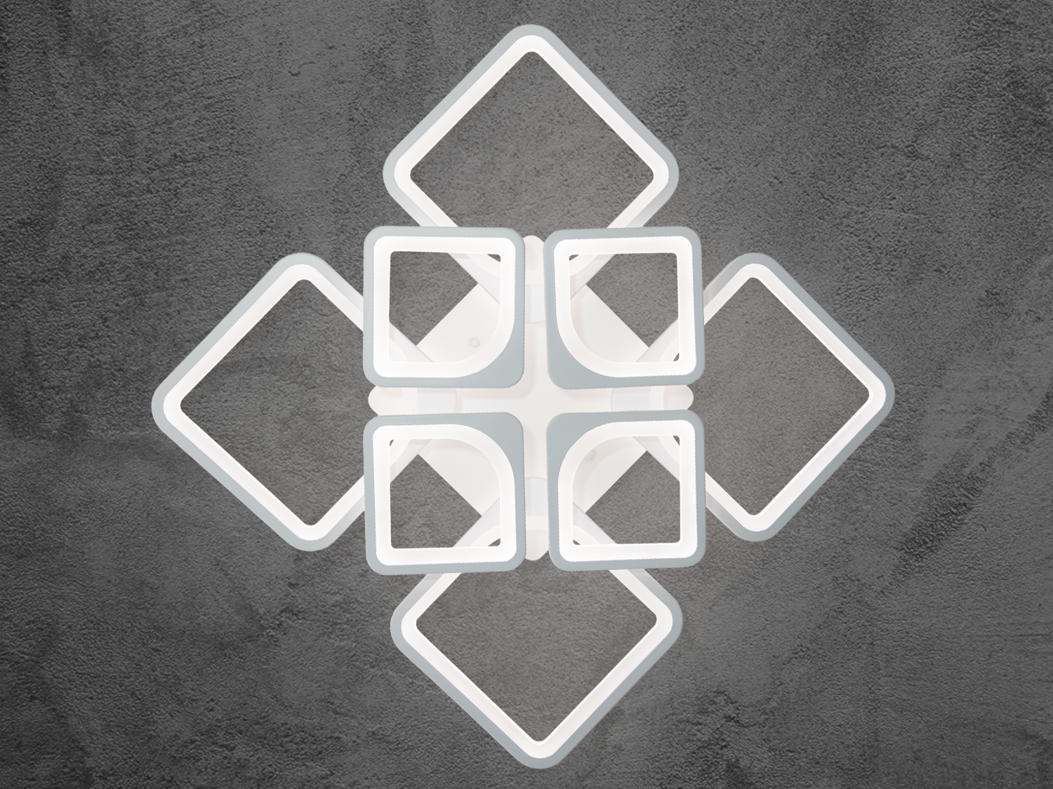 Яскрава LED-люстра для зали з пультом, з димером підходить на площу приміщення приблизно 19 кв. м. Застосовується для залу, вітальні, кухні, спальні, їдальні, дитячої, позаяк немає елементів, що б`ються. Кожен квадрат створює гармонійну композицію, додаючи сучасний і стильний акцент в інтер`єр. Люстра ідеально підходить для просторих приміщень, підкреслюючи їх геометрію та додаючи м`яке, рівномірне світло. Білі контури та білі матові вставки (розсіювач) надають люстрі витонченого й елегантного вигляду, роблячи її прекрасним вибором для будь-якого інтер`єру: класичного, сучасного та навіть у стилі hi-tech.
Переваги акрилових розсіювачів знаходять своє вираження в міцності, довговічності та легкості конструкції люстри. Вона вирізняється низьким енергоспоживанням, що робить її економічно вигідною, а також малою висотою від стелі, ідеальною для просторів з обмеженою висотою стелі.
Світлодіодна люстра має кілька режимів: холодний 6000К, нейтральний 4100К, теплий 3200К. Регулювання яскравості люстри від 5 до 100% відбувається за допомогою пульта дистанційного керування, який входить до комплекту. Кожне вмикання вимкнення почергово переводить люстру за такими режимами: холодне світло, тепле світло, нейтральне світло.
Світильник легко монтується на будь-які типи стель завдяки універсальному кріпленню на монтажну планку, що робить встановлення швидким, зручним і надійним.