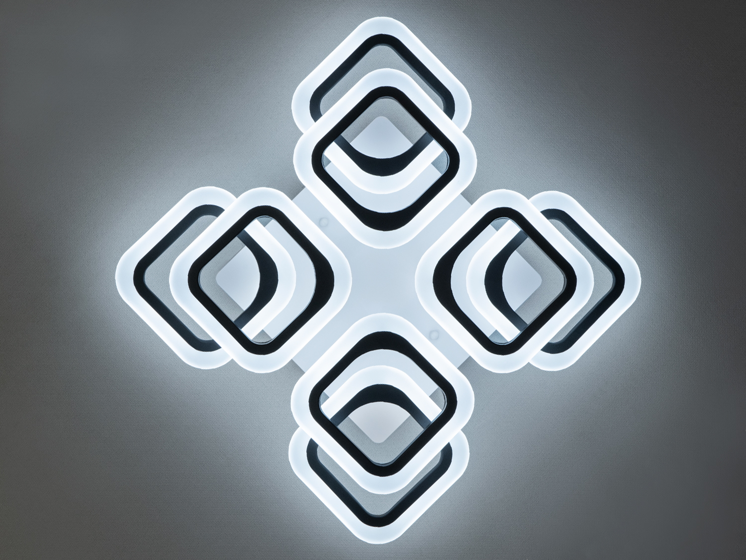 Світлодіодна люстра Diasha серії 8060 — стильний та ефективний вибір для вашого дому з пультом дистанційного керування.