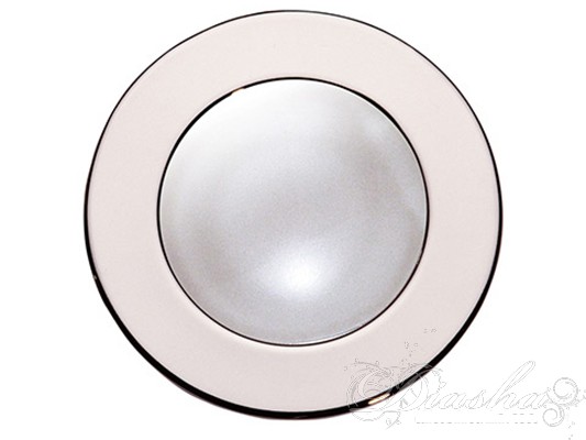 Галогенные мебельные светильники делают удобным процесс приготовления еды, освещая кухонные шкафы и стол, а также подсветят гардероб, полки в ванной комнате. Благодаря низкому напряжению (12 В) источников света, светильники экономны и обладают повышенной безопасностью.