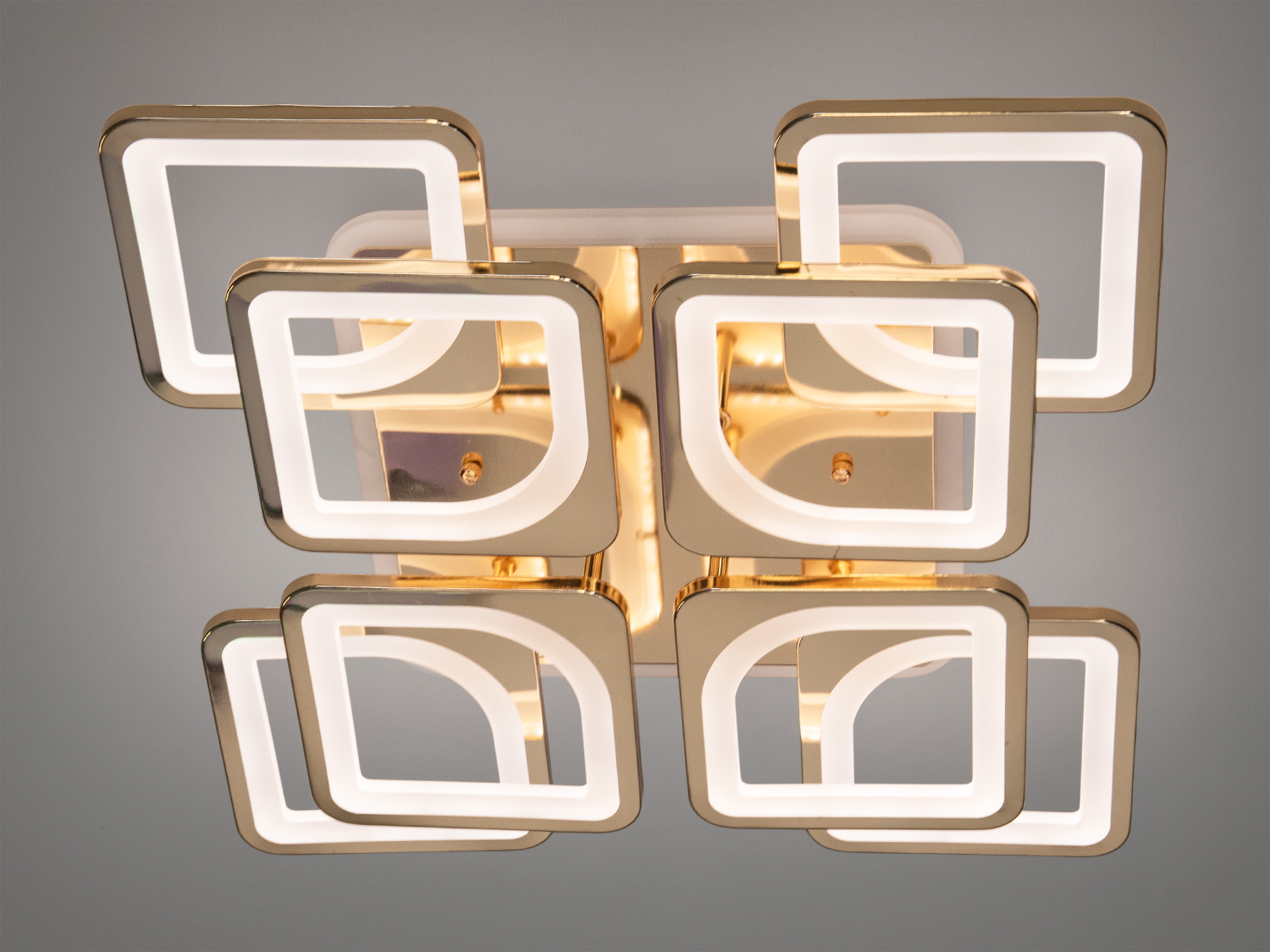 Стельова лед люстра з диммером і LED підсвічуванням, 130W. Якісне освітлення підвищує продуктивність – варто купити люстри для офісу з нейтральним білим світлом.