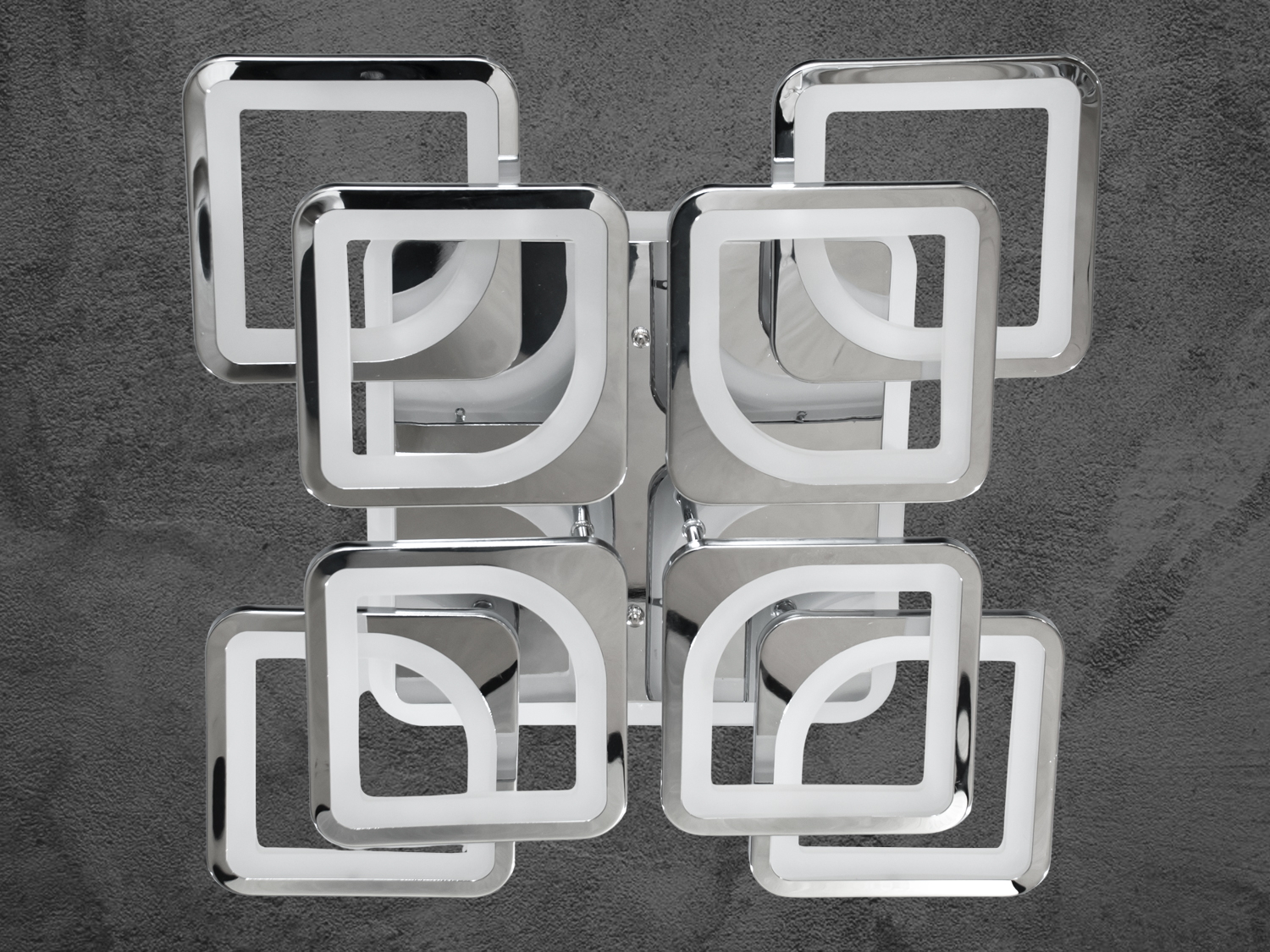 Стельова LED люстра у вітальню з підсвічуванням, з пультом, з димером підходить на площу приміщення приблизно 23 кв.м. Застосовується для невеликого залу, вітальні, кухні, спальні, їдальні, дитячої, тому що відсутні елементи, що б'ються.
Світлодіодна люстра має кілька режимів: холодний 6000К, нейтральний 4100К, теплий 3200К, кольорове підсвічування, суміщений режим &ndash; будь-яке основне світло плюс будь-який колір світлодіодного підсвічування. Регулювання яскравості люстри від 5 до 100% відбувається за допомогою пульта дистанційного керування, що входить до комплекту.
Люстра світить яскраво, але не сліпить за рахунок матеріалу &ndash; акрилу, до того ж цей матеріал дуже міцний &ndash; його важко зашкодити. Кріпиться до стелі будь-якого типу універсальним кріпленням на монтажну планку.
&nbsp;