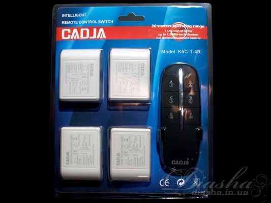 Кількість кіл навантаження: 4Таймер: такМаксимальна потужність навантаження: 4х1000 ВтРозмір контролера: 54Х40Х22мм.
&nbsp;&nbsp;&nbsp;Пульт дистанційного керування (ПДУ) дозволяє включати і вимикати світло, а також вибирати необхідну кількість включених ламп з будь-якої точки кімнати, і навіть не перебуваючи в ній. Після установки такого пульта до вашої люстрі вам більше немає необхідності вимикати світло а потім у темряві пробиратися від вимикача до ліжка, ви можете здивувати ваших гостей погасивши або включивши освітленні не встаючи з крісла. Почався захоплюючий фільм, вам хочеться приглушити світло і лінь вставати - немає проблем - всього одне натискання клавіші на пульті і освітлення підкориться Вам.&nbsp;&nbsp;&nbsp;Також незаперечною перевагою пульта є відсутність необхідності прокладати проводку до вимикача. Наприклад, якщо ви вирішили встановити люстру з двома-трьома і більше режимами, а існуюча проводка розрахована всього лише на одинарний вимикач. І для підключення не обійтися виключно заміною вимикача, адже треба і поміняти дроти від вимикача до люстри. А це в свою чергу веде до штробленню стін, псуванні шпалер, величезним тимчасовим і матеріальним витратам. При використанні пультового управління все, що доведеться зробити при установці - підключити блок управління до люстри (встановлюється безпосередньо в корпус люстри) і закріпити на стіні підставку для пульта.&nbsp;&nbsp;&nbsp;Пульт розрахований на підключення люстри загальною потужністю до 4000Вт, може бути підключений як до галогеновим люстрам, так і до класичних з лампами розжарювання або економки. Розмір блоку управління настільки невеликий, що дозволяє встановлювати його практично на будь-яку люстру. Навіть за відсутності у люстри стельової коробки блок можна закріпити на рамі люстри.
&nbsp;&nbsp;&nbsp;Окремі блоки дозволяють підключити дистанційне керування відразу до декількох пристроїв, наприклад люстрі, бра і групі точкових світильників.