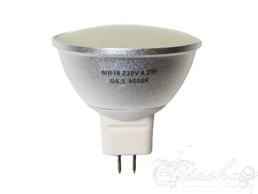 LED лампа є аналогом галогенової лампи потужністю 50W. У лампі використані світлодіоди типу 5050SMD. Вона призначена для заміни стандартної галогенної лампи типу MR16, використовуваної в точкових світильниках ТМ «Діаша». Світлодіодні лампи служать мінімум в 10 разів довше, і споживають на 90% менше енергії, порівняно із звичайними галогенними лампами. LED лампи випромінюють тільки видимий спектр світла і абсолютно не містять ртуті, чим вигідно відрізняються від «економок», шкідливих для здоров'я людини. Світлодіодні лампи пожежобезпечні, оскільки вони не нагріваються і можуть використовуватися в натяжних стелях. Також перевагою світлодіодних ламп є більш розсіяне та рівномірне світло в порівнянні з галогеновими лампами. Лампа не вимагає установки додаткового обладнання - трансформаторів, блоків живлення, і підключається безпосередньо в мережу 220 вольт!