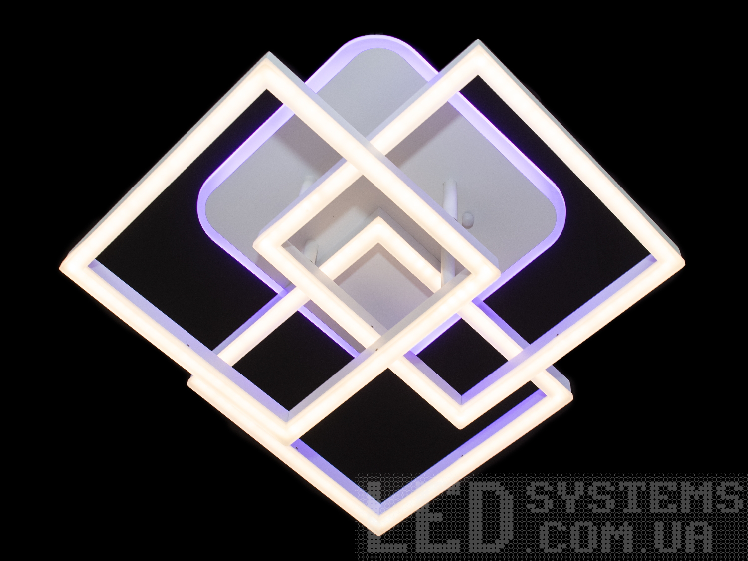 Сучасна світлодіодна люстра з диммером, з підсвічуванням, з пультом підходить на площу приміщення приблизно 14 кв.м.
Світлодіодна люстра має кілька режимів: холодний 6400К, нейтральний 4500К, теплий 2700К, кольорове підсвічування, суміщений режим &ndash; будь-яке основне світло плюс будь-який колір світлодіодного підсвічування. Регулювання яскравості люстри від 5 до 100% відбувається за допомогою пульта дистанційного керування, що входить до комплекту.
Люстра світить яскраво, але не сліпить за рахунок матеріалу &ndash; акрилу, до того ж цей матеріал дуже міцний &ndash; його важко пошкодити. Застосовується для невеликого залу, вітальні, кухні, спальні, їдальні, дитячої, тому що відсутні елементи, що б'ються. Кріпиться до підвісних, натяжних, звичайних стель.