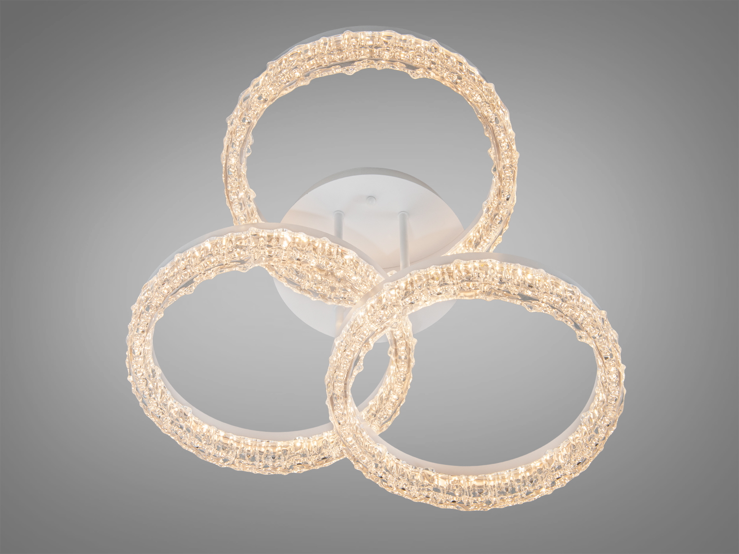 Стельова світлодіодна люстра MX78202-3 біла 90W з трьома акриловими кільцями для рівномірного м′якого освітлення без пульта.