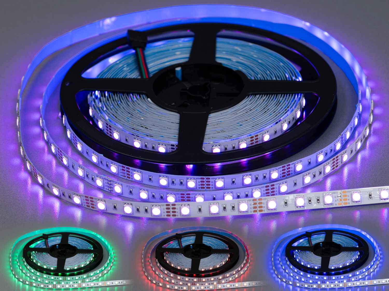 Світлодіодна стрічка 12В, 60діодів на метр, 10мм, RGB. Придбайте світлодіодну RGB стрічку, це вдале поєднання надійності, яскравості та візуальної магії кольору.