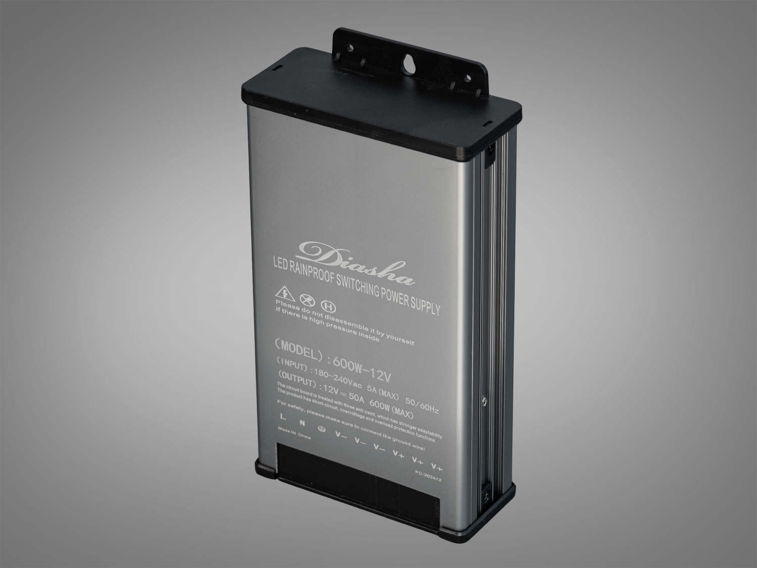 Блок живлення 12В, із захистом від дощу, 600Вт, 50А. Цей лед драйвер чудово справиться з навантаженням навіть у складних умовах експлуатації, зберігаючи при цьому стабільну напругу. 