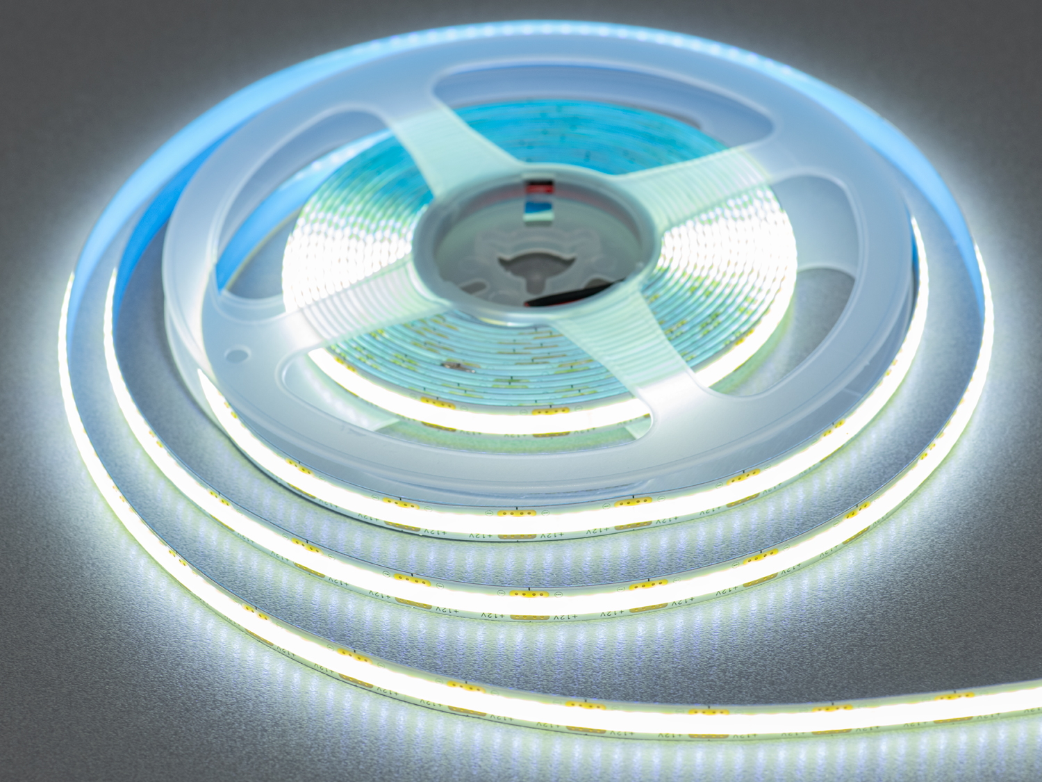 COB LED стрічка 12В, 320 діодів на метр, 8мм, холодний. 