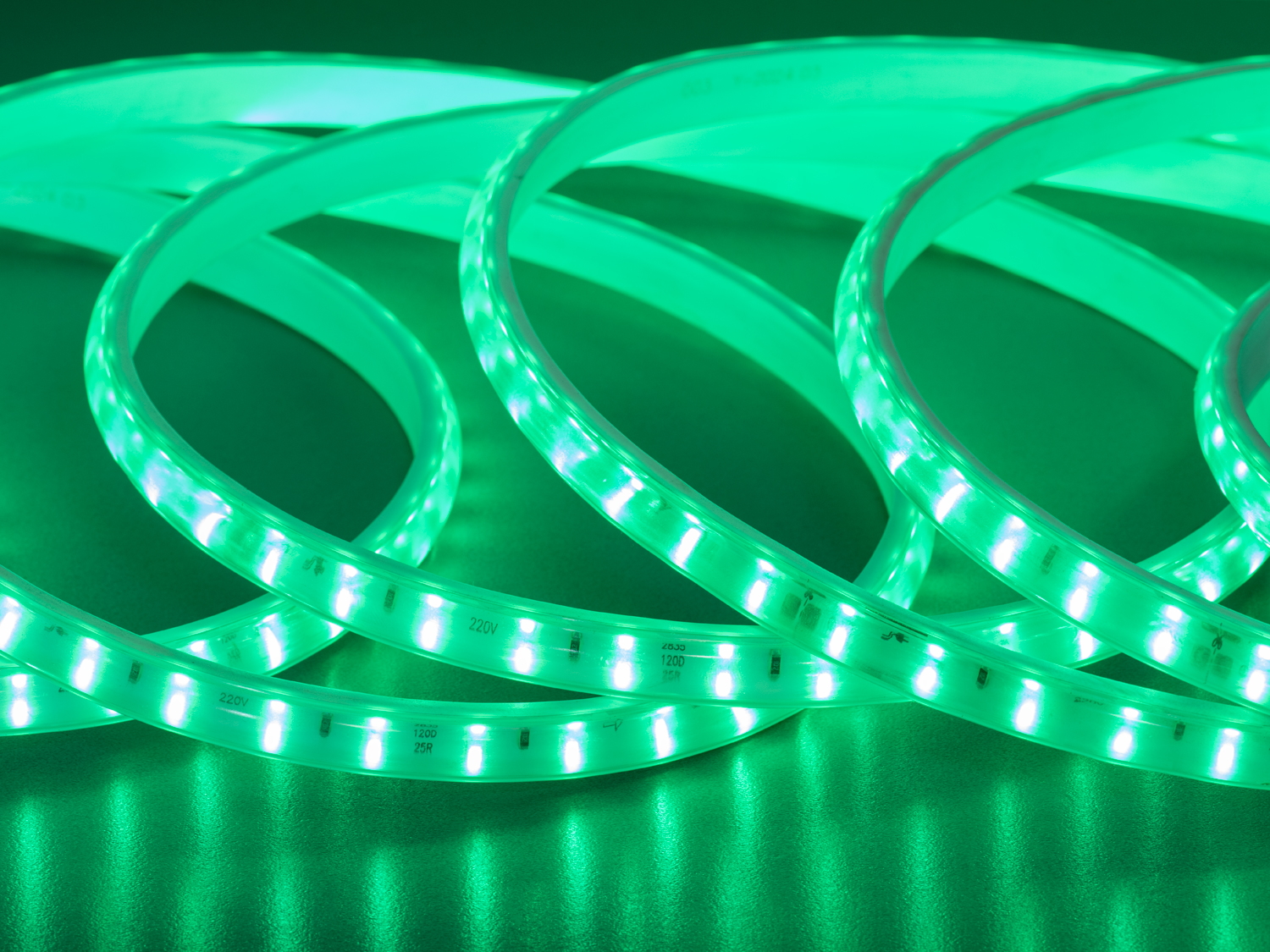 LED стрічка 220в, 120 шт/м, герметична, 8мм, холодний. Придбайте led стрічку, надійне, яскраве та економічне рішення для зовнішнього, технічного та архітектурного освітлення.