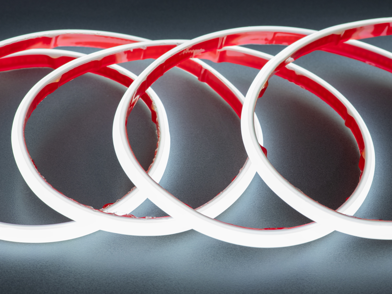 LED стрічка 220в, 120 шт/м, герметична, 8мм, холодний. Придбайте led стрічку, надійне, яскраве та економічне рішення для зовнішнього, технічного та архітектурного освітлення.