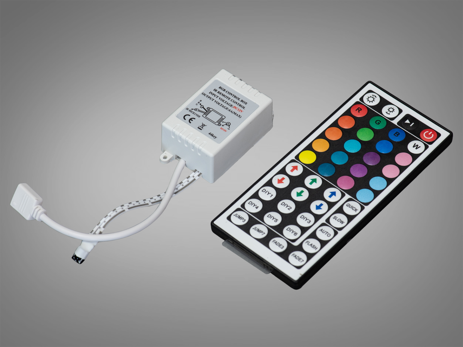 Контролер з ДУ для RGB стрічки. Універсальний контролер для керування освітленням відзначається надійністю та довговічністю в щоденному використанні.