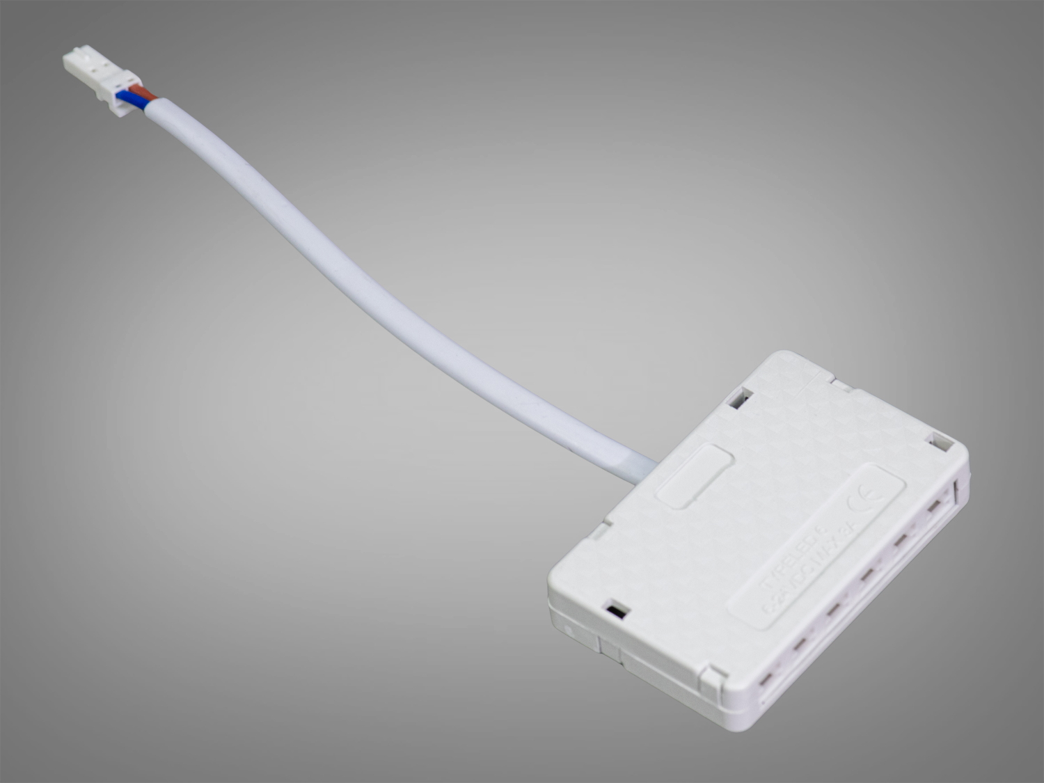 Розширення виходів типу Mini AMP блоку живлення.