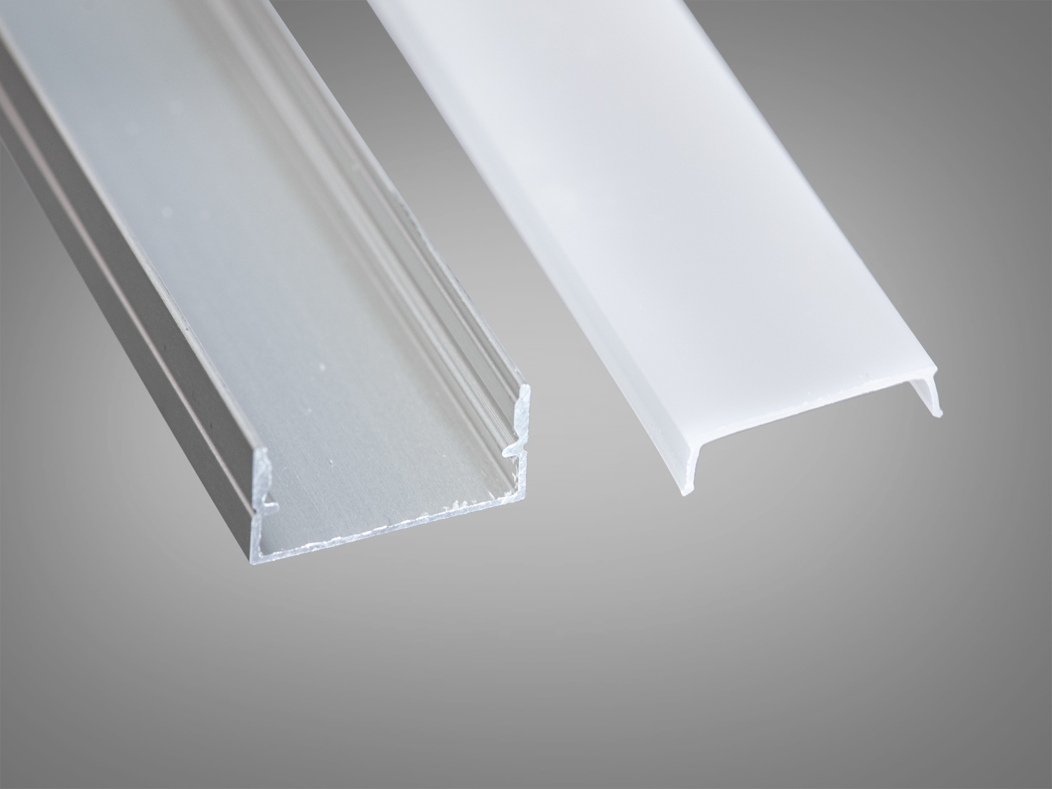 Профіль для LED стрічки, накладний. 