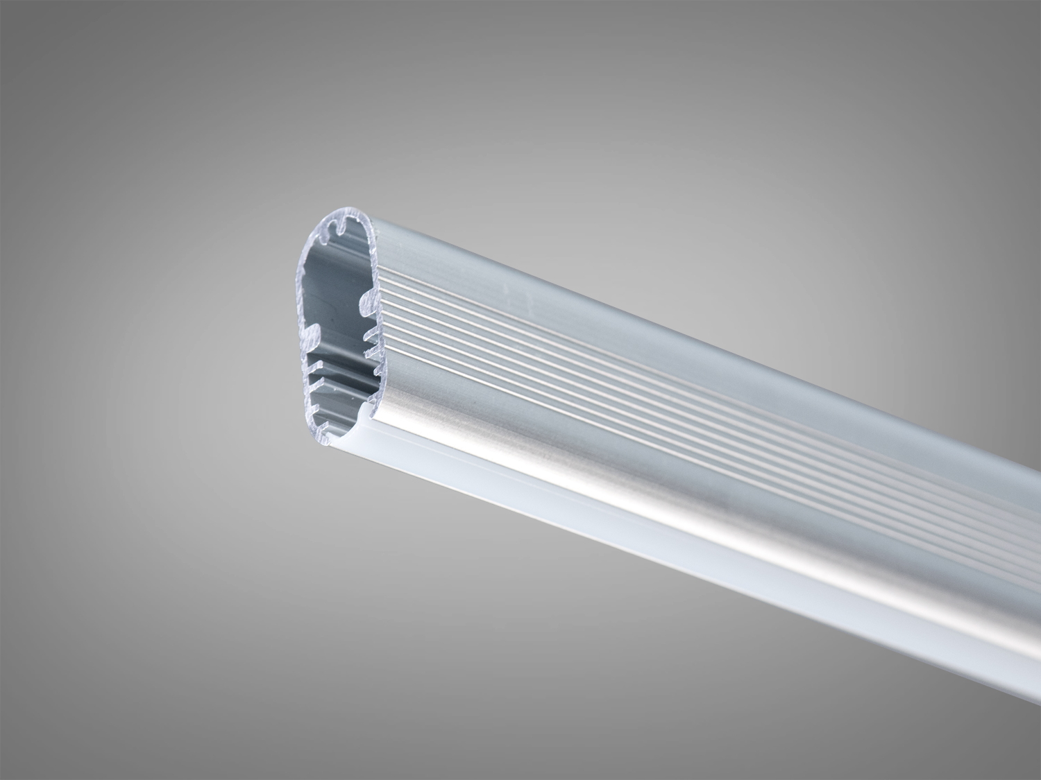 Профіль для стрічки - гардеробна штанга з матовим розсіювачем. 