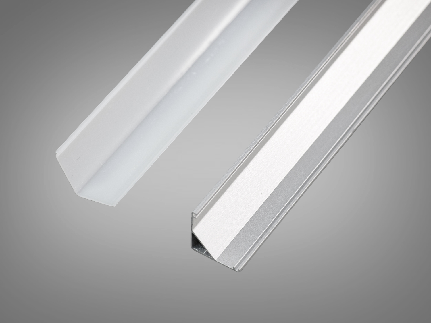 Профіль для LED стрічки, накладний кутовий. 