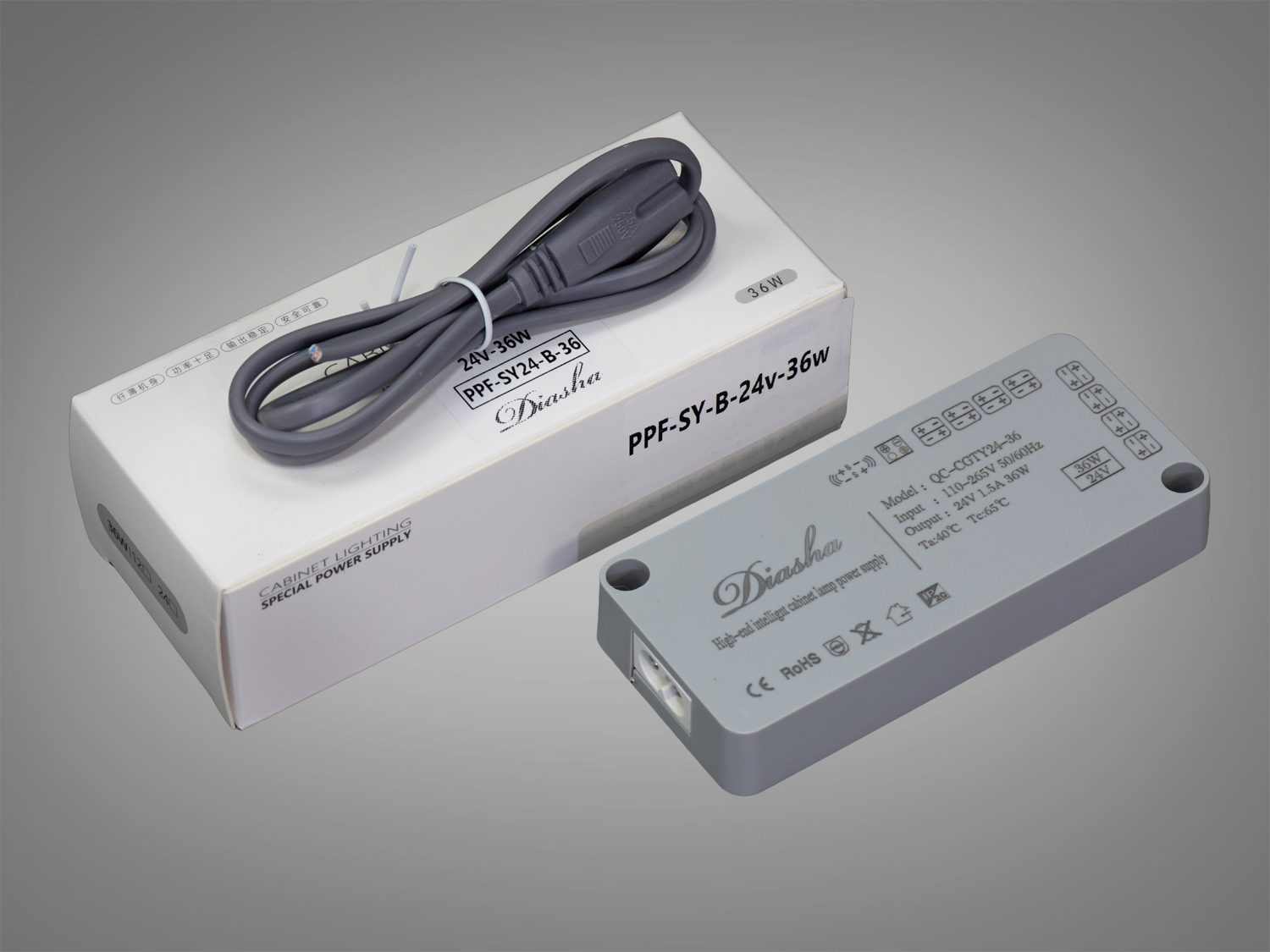 Тонкий керований блок живлення 24В, 36Вт, 1.5А. Ідеально підходить для LED-підсвітки та лінійних світильників, забезпечуючи довговічну роботу без мерехтінь і перевантажень.