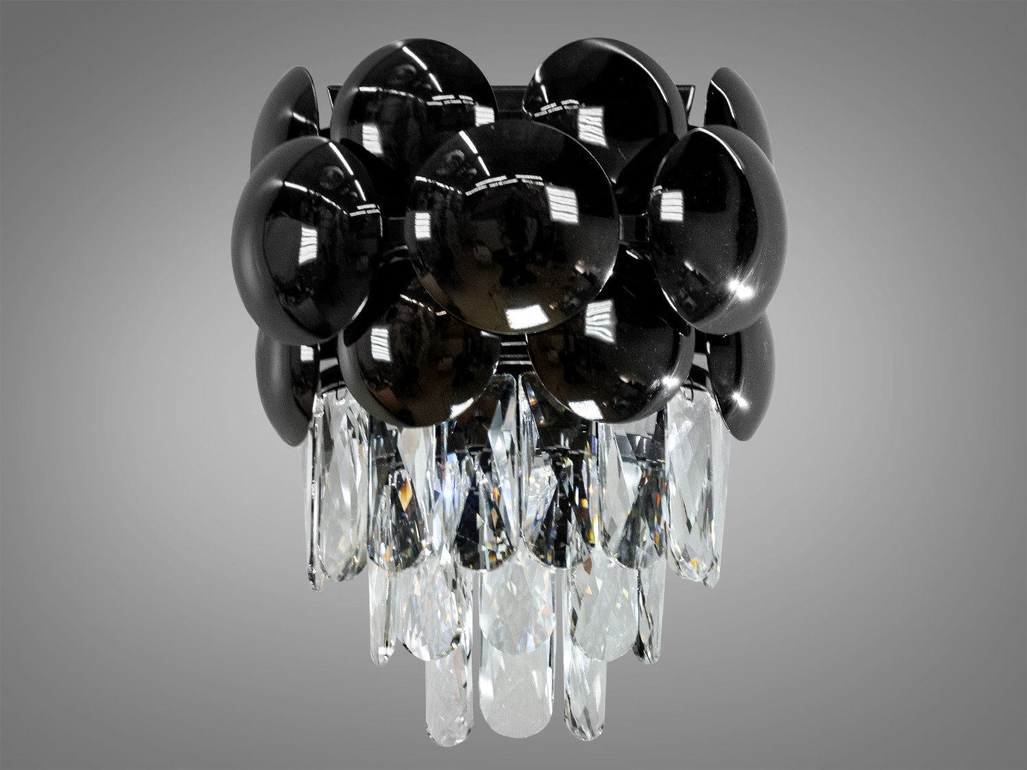 Сучасний кришталевий настінний світильник-бра може бути використаний як окремий акцент створюючи гармонійне світлове середовище у вашому будинку. Він ідеально підійде як класичних інтер'єрів з розкішними деталями, так сучасних просторів, де шукають елементи дизайну з характером.
Використовуються високоякісні матеріали метал та кришталь. Світильник застосовується для сучасного стильного інтер'єру. У класичний інтер'єр вони вносять нотки сучасності, а квартирі студії в стилі лофт дарують крапельку суворості та впорядкованості. Нові настінні світильники виконані в класичному стилі та розраховані на 2 лампи з цоколем Е14.
З його металевою основою, блискучою як дзеркало, та рядами прозорих кришталів, світильник випромінює мерехтливе та іскрите світло, створюючи атмосферу елегантності та святковості. Кристали різного розміру, розташовані навколо лампочок цоколь Е14, немов танцюють у ритмі відблисків та променів, що виходять з їхнього центру.
Лампи до комплекту не входять.