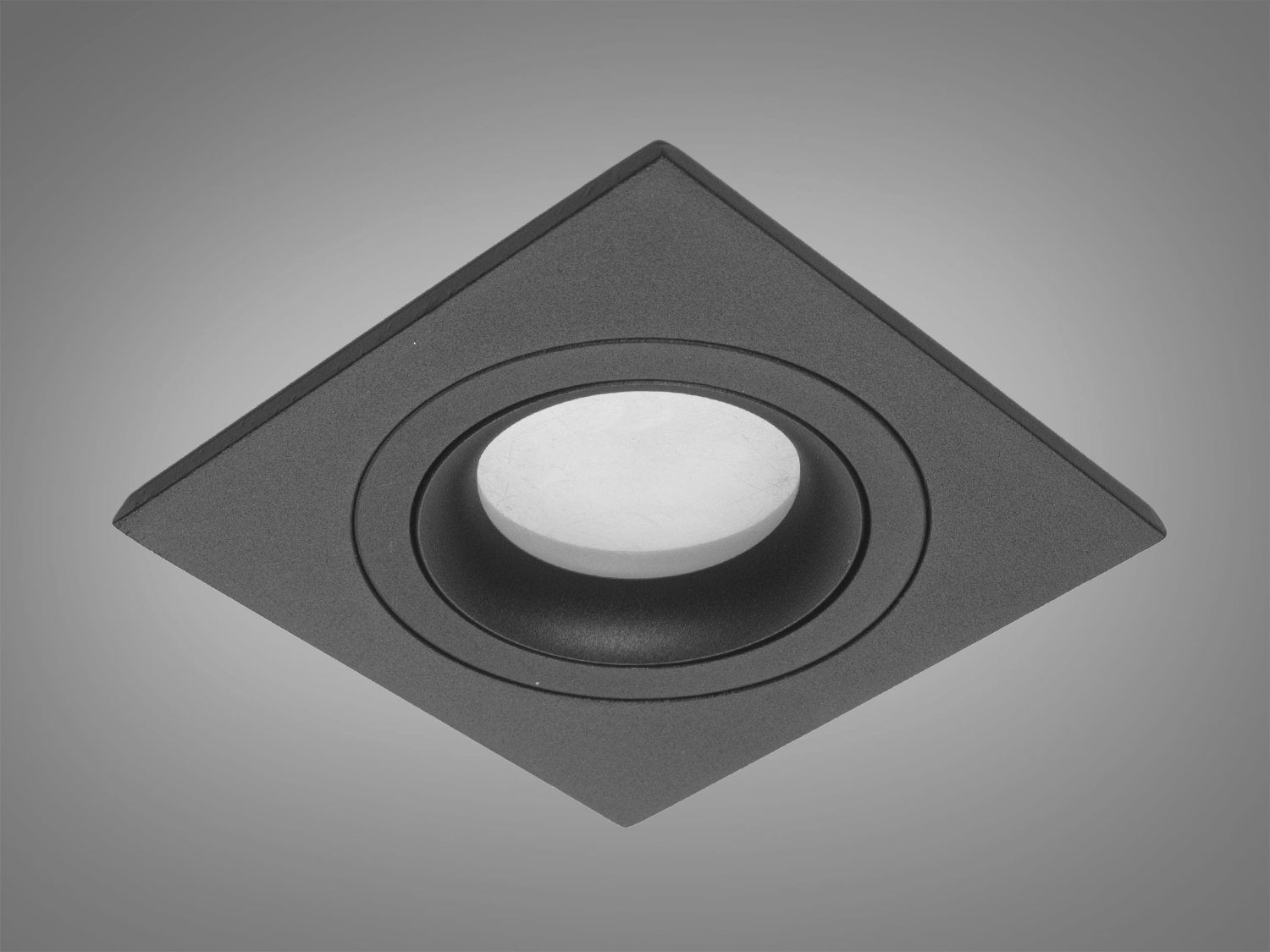 Цей точковий світильник, виготовлений з алюмінію, від ТМ 